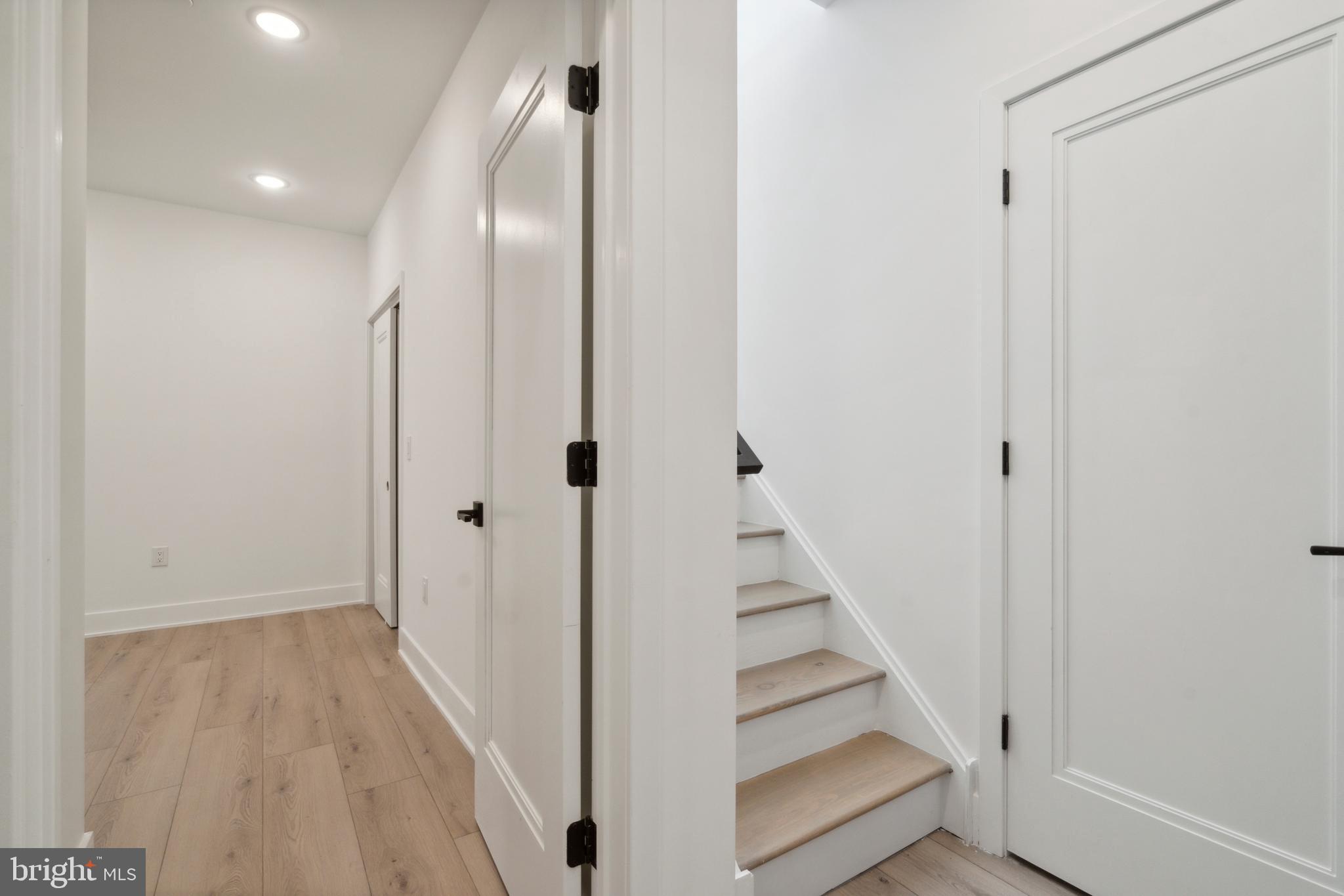 POINT BREEZE - Residential Lease