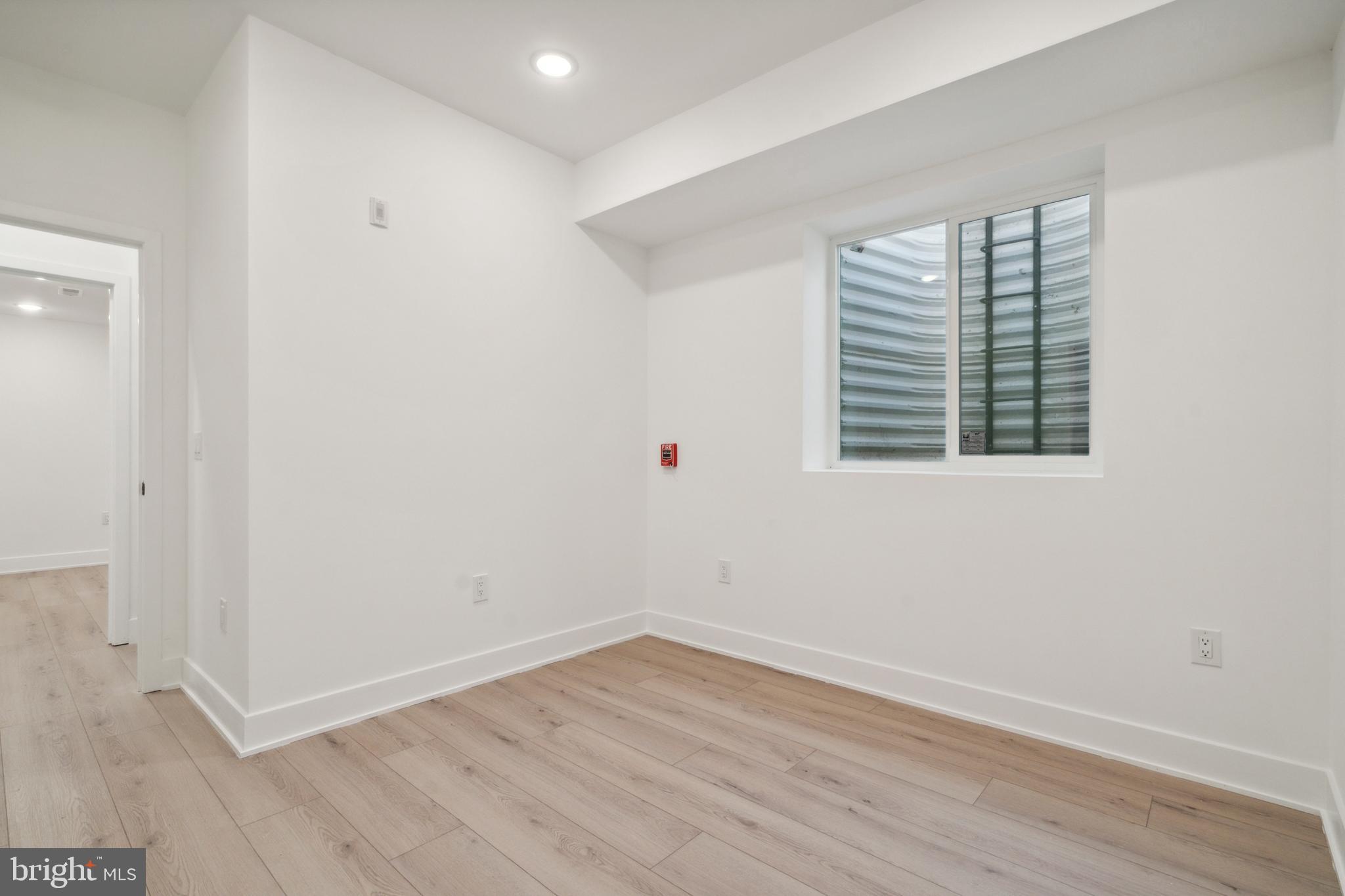 POINT BREEZE - Residential Lease