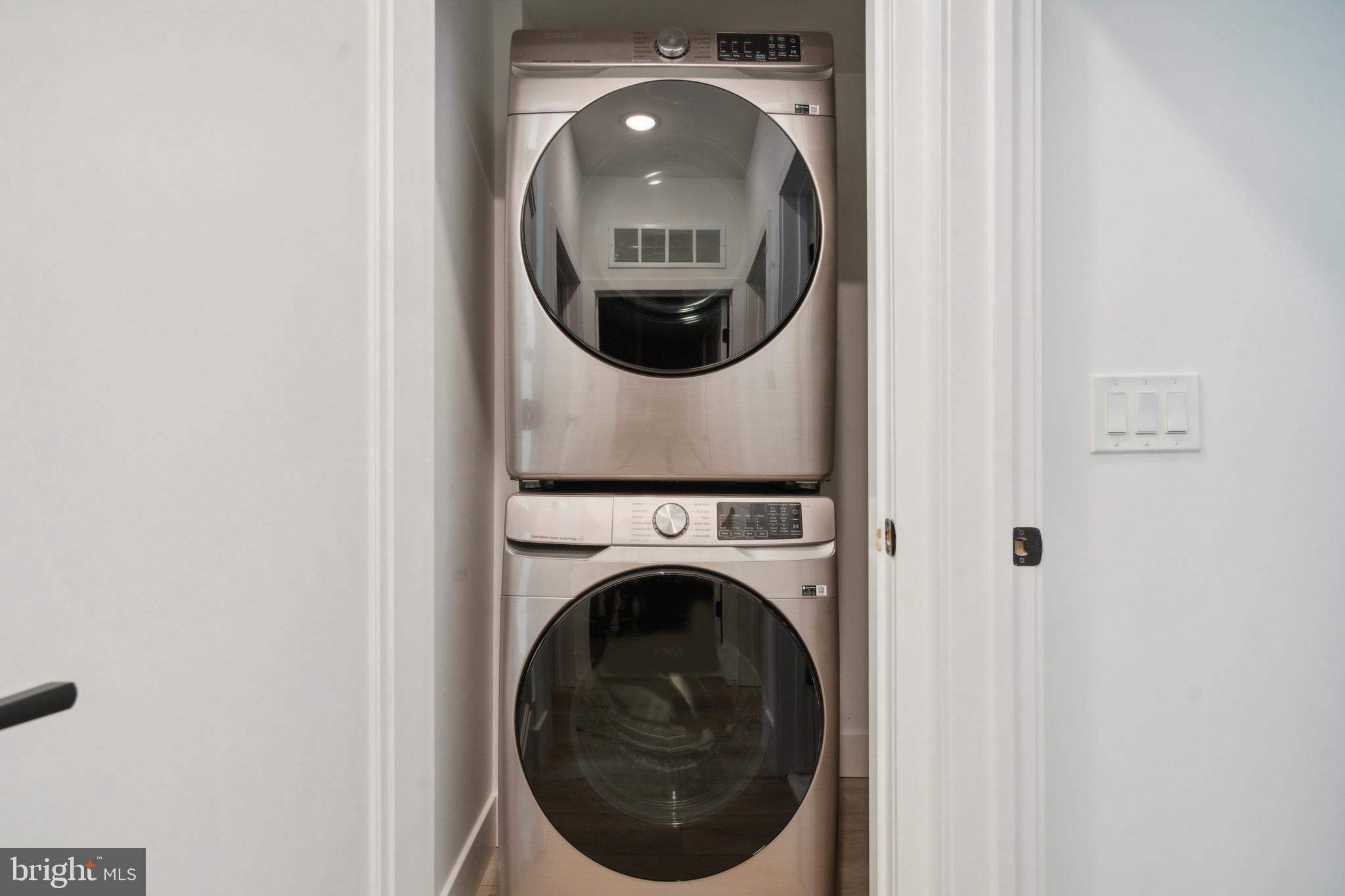 POINT BREEZE - Residential Lease