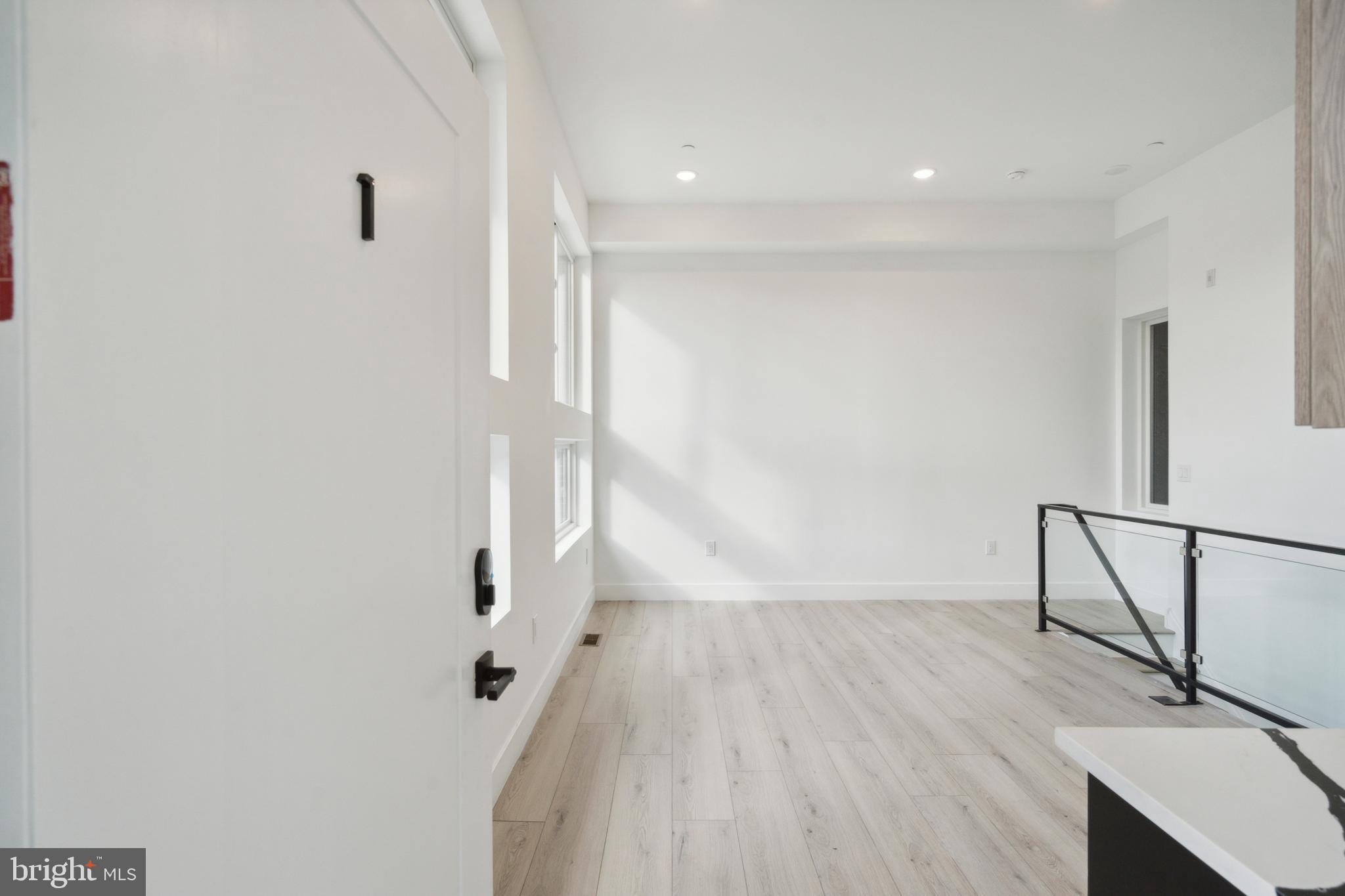 POINT BREEZE - Residential Lease