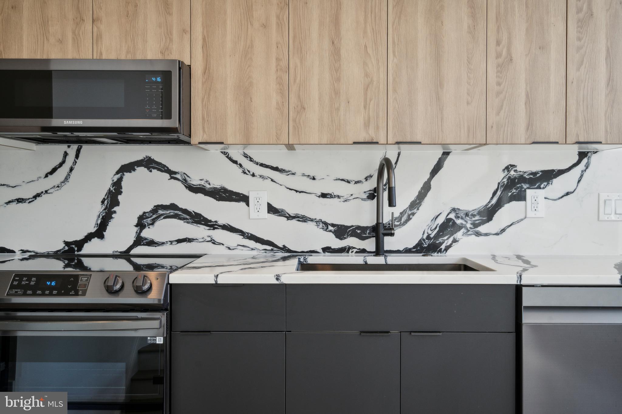 POINT BREEZE - Residential Lease