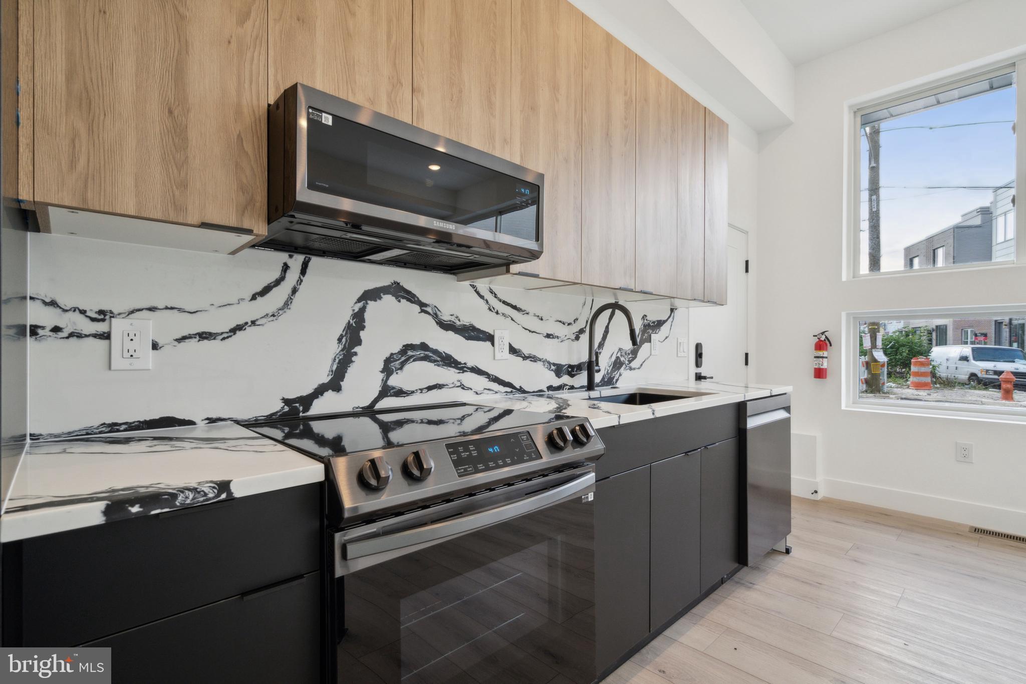 POINT BREEZE - Residential Lease