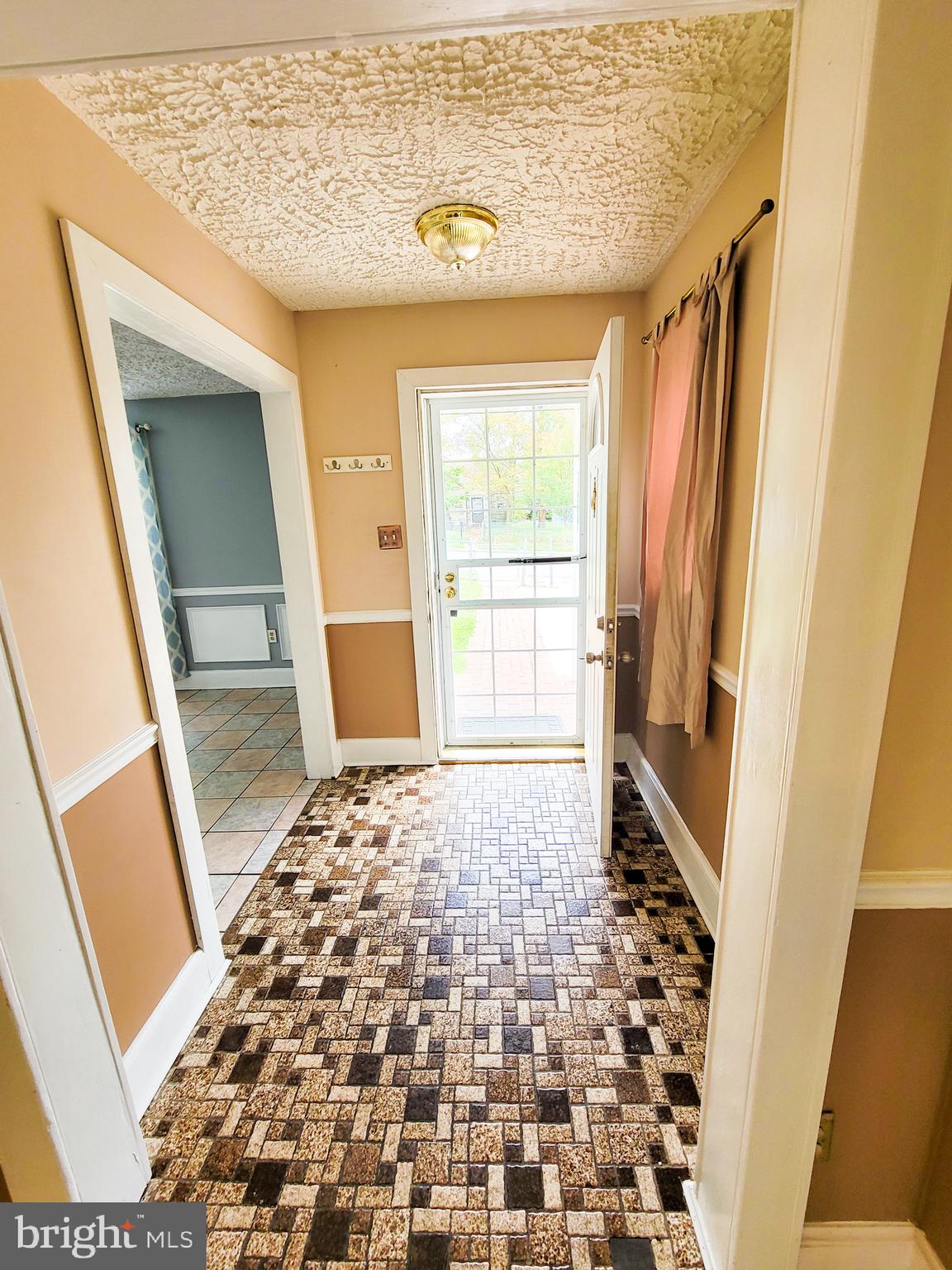 RADIANT VALLEY - Residential Lease