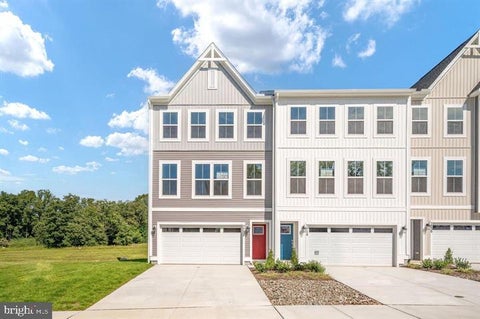 Townhouse For Sale - 7732 Harlow Circle<br/> SPOTSYLVANIA, VA 22551