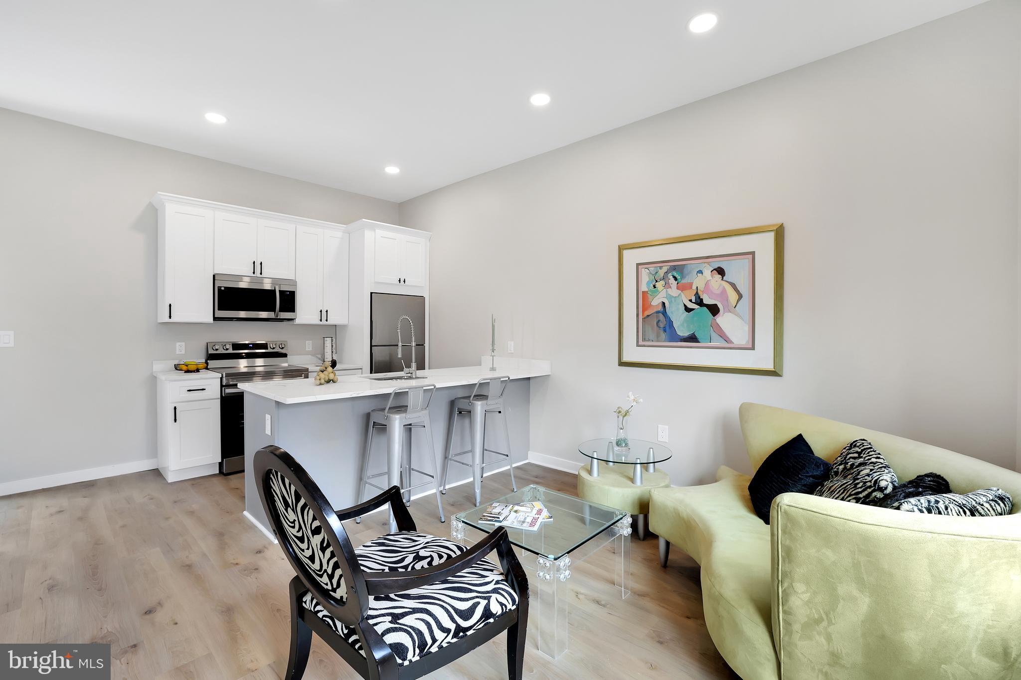 CRESTWOOD - Residential Lease