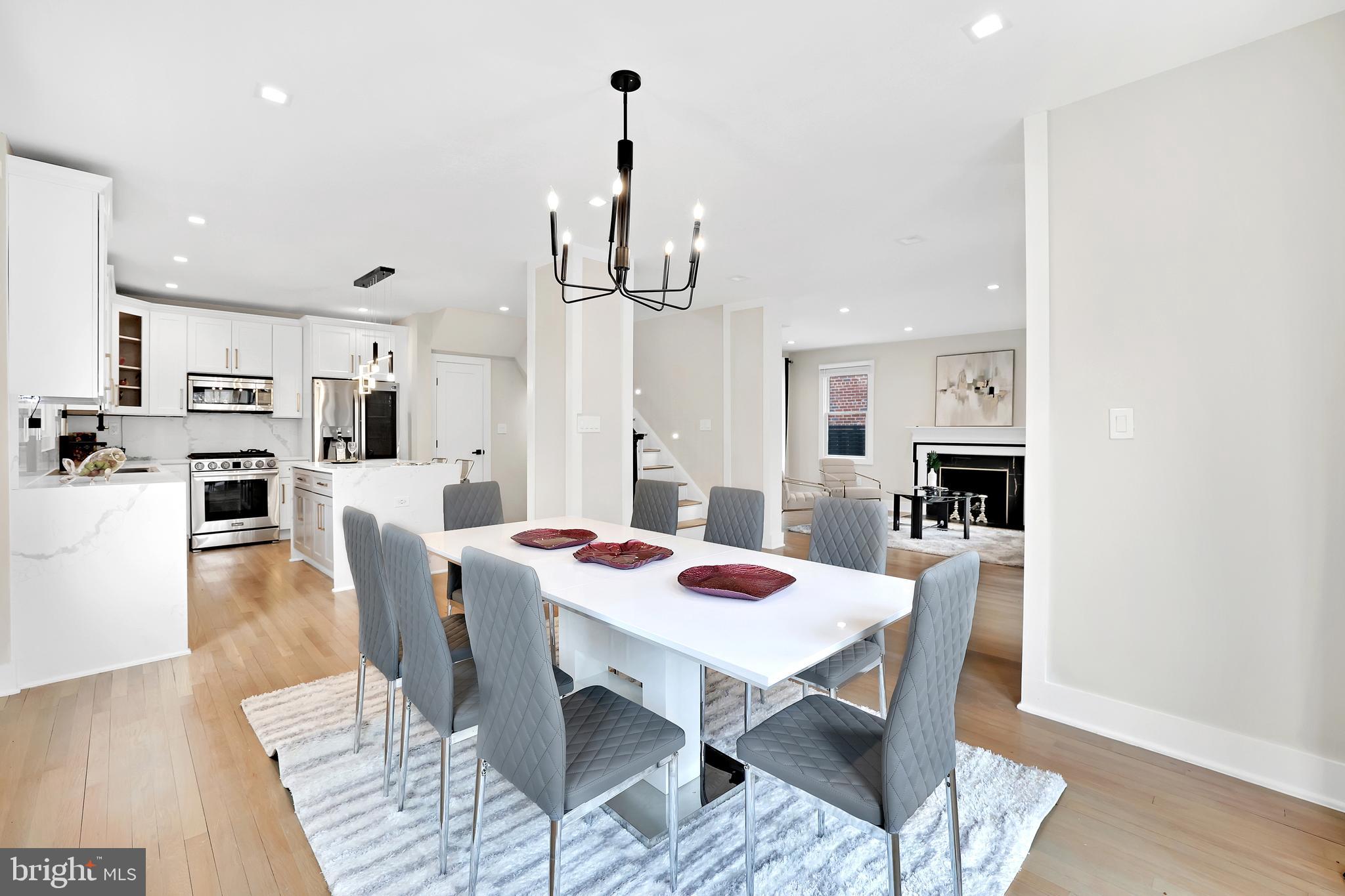 CRESTWOOD - Residential Lease