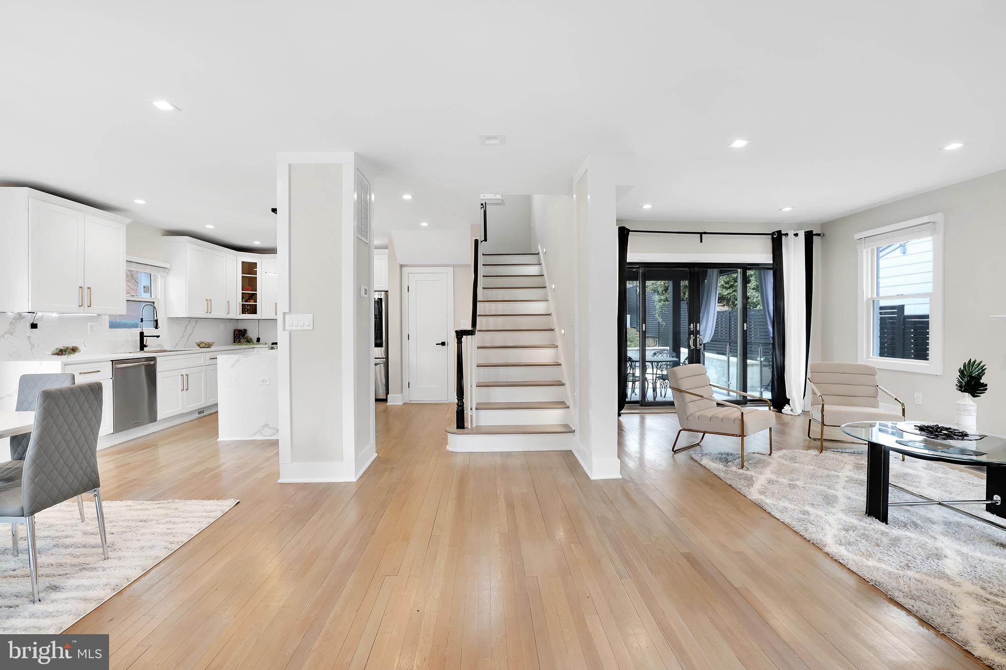 CRESTWOOD - Residential Lease