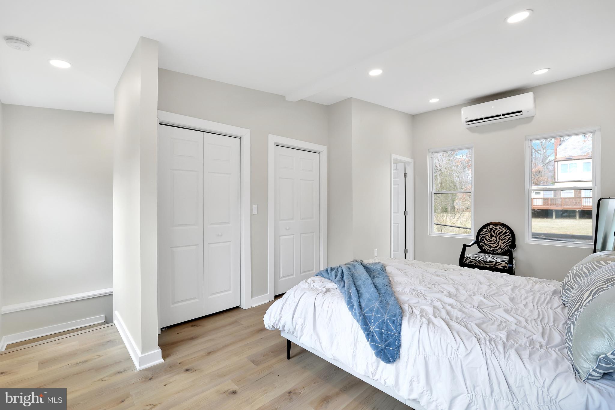 CRESTWOOD - Residential Lease