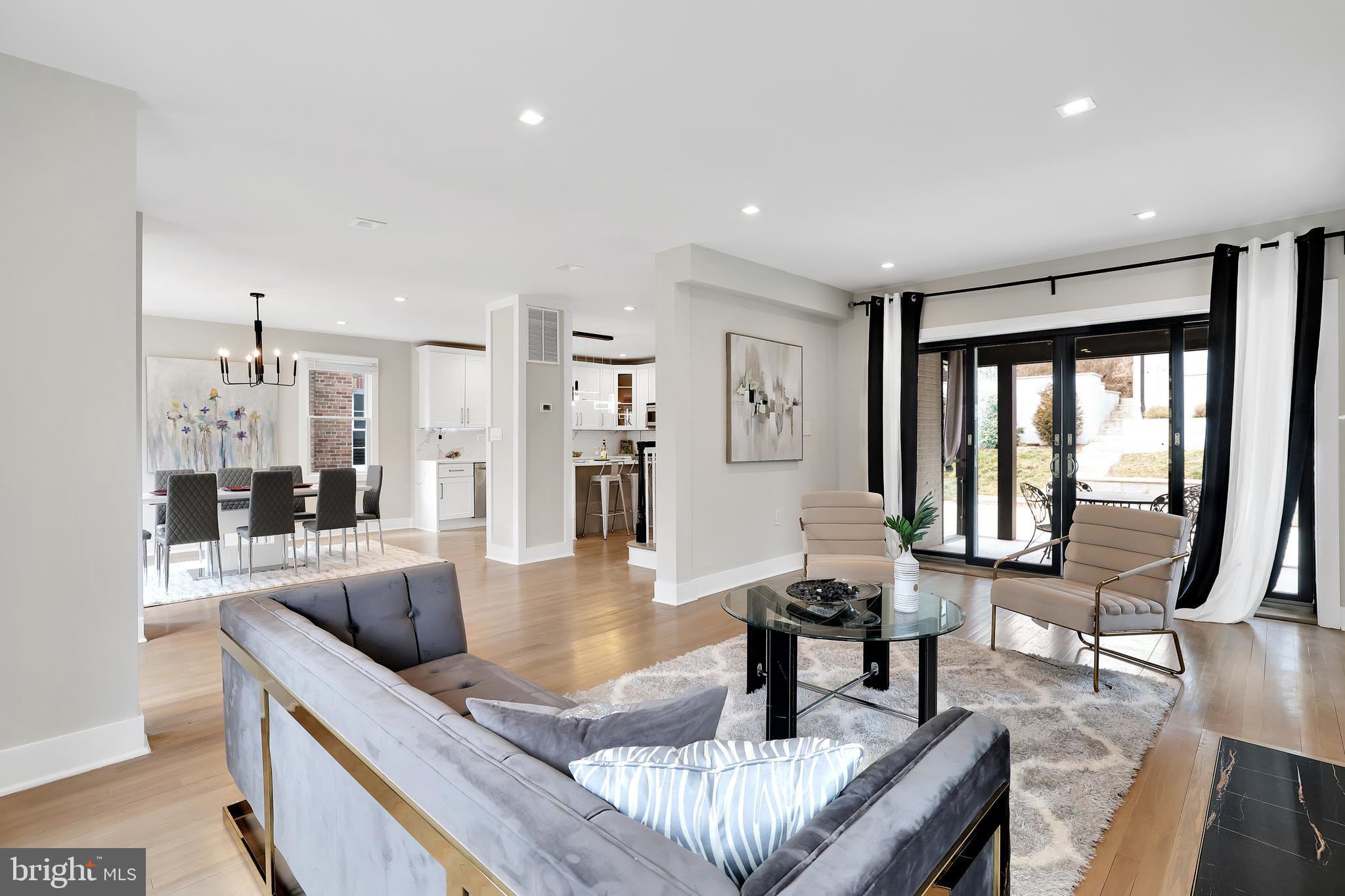 CRESTWOOD - Residential Lease