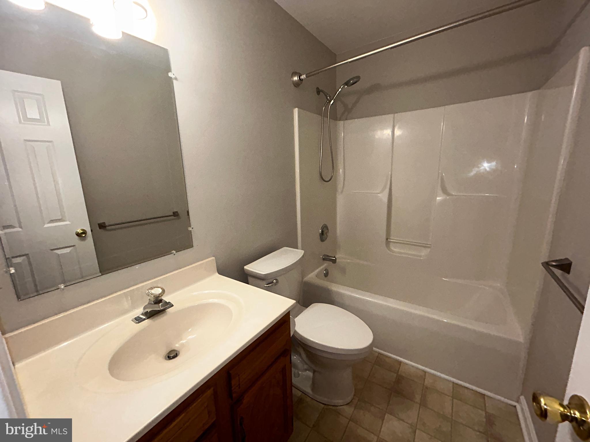 SENECA HARBOR - Residential