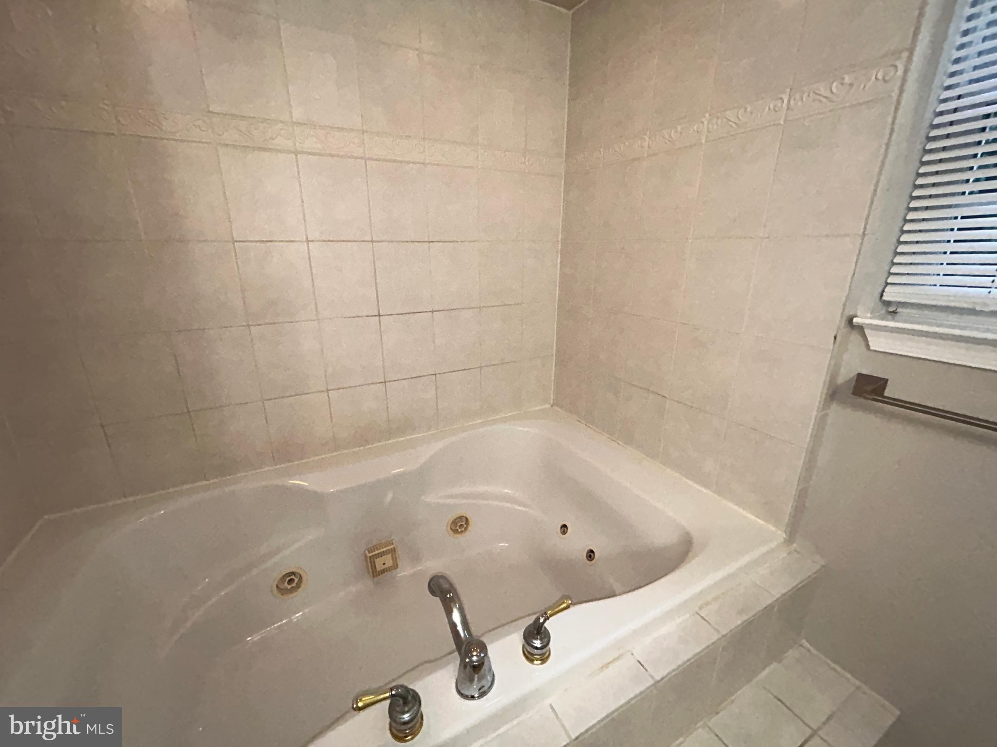 SENECA HARBOR - Residential