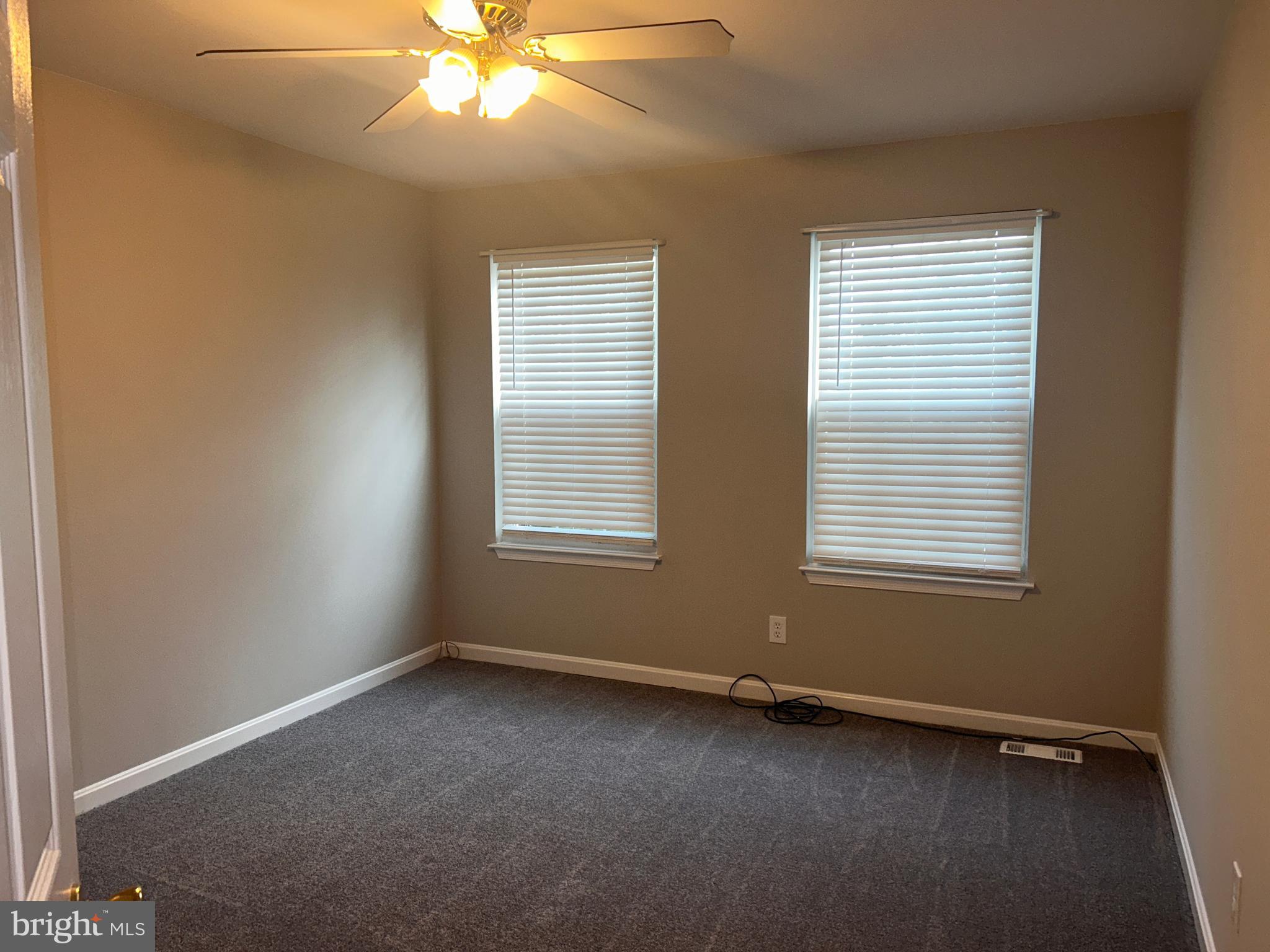 SENECA HARBOR - Residential