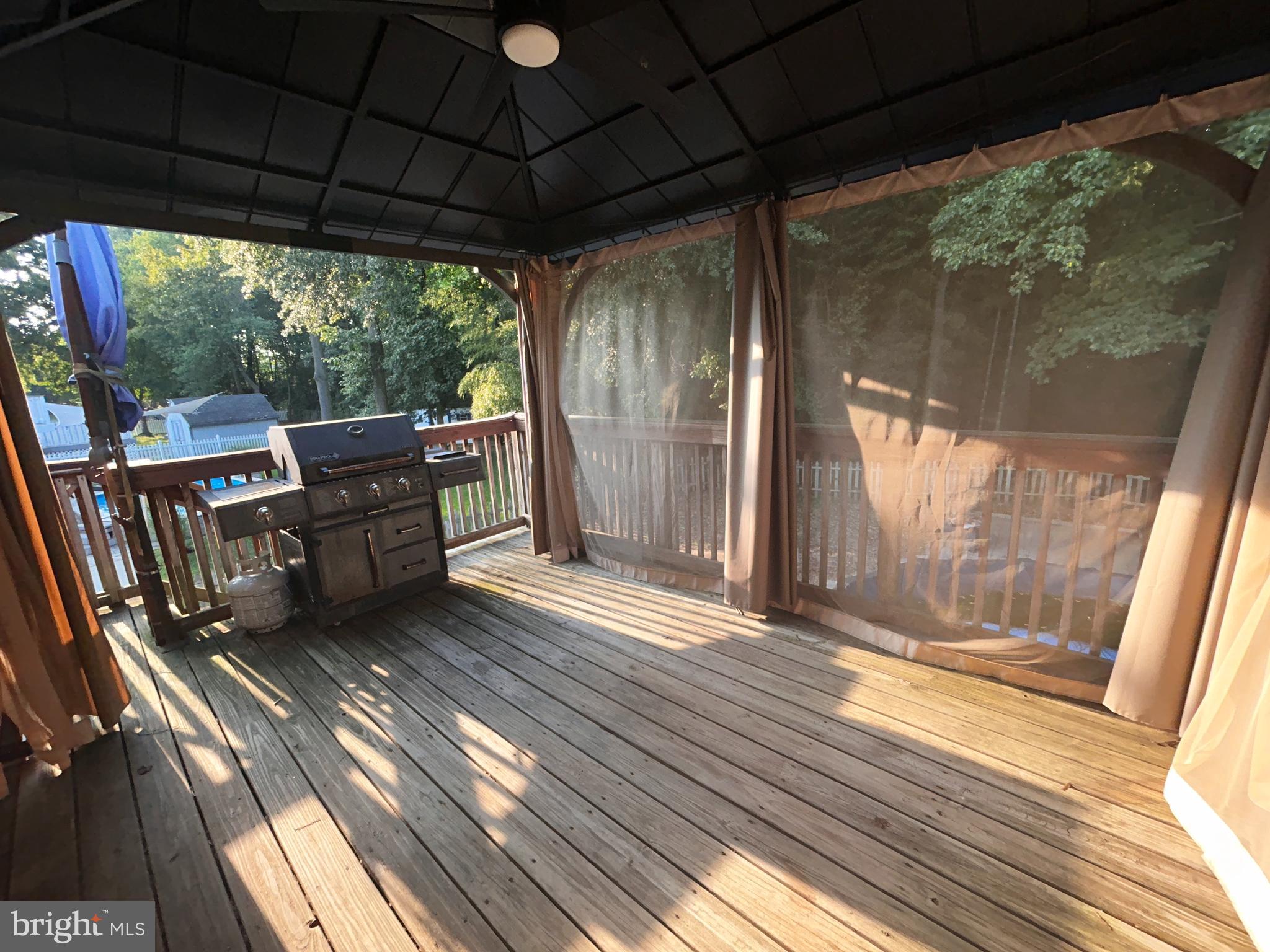 SENECA HARBOR - Residential