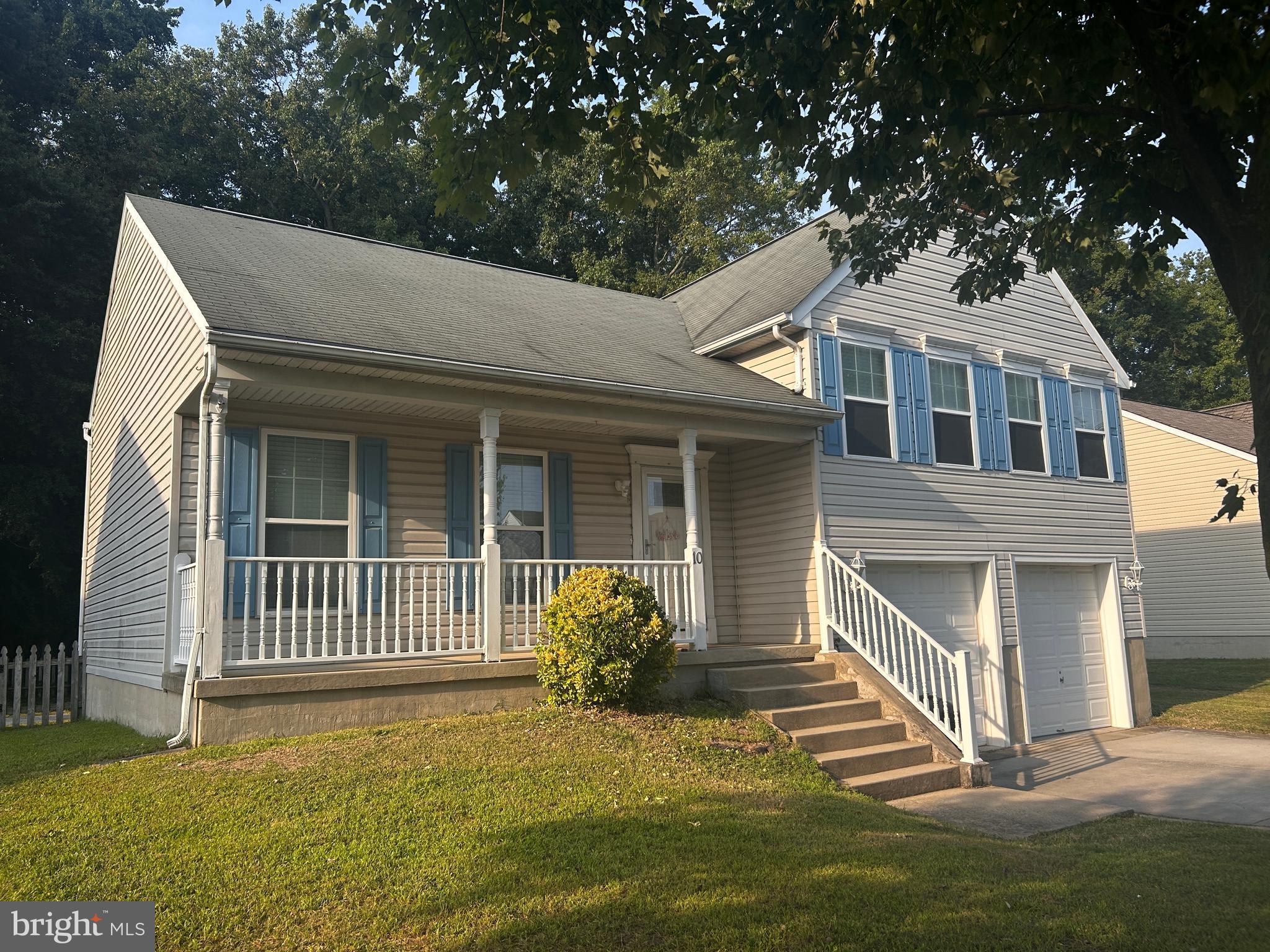 SENECA HARBOR - Residential