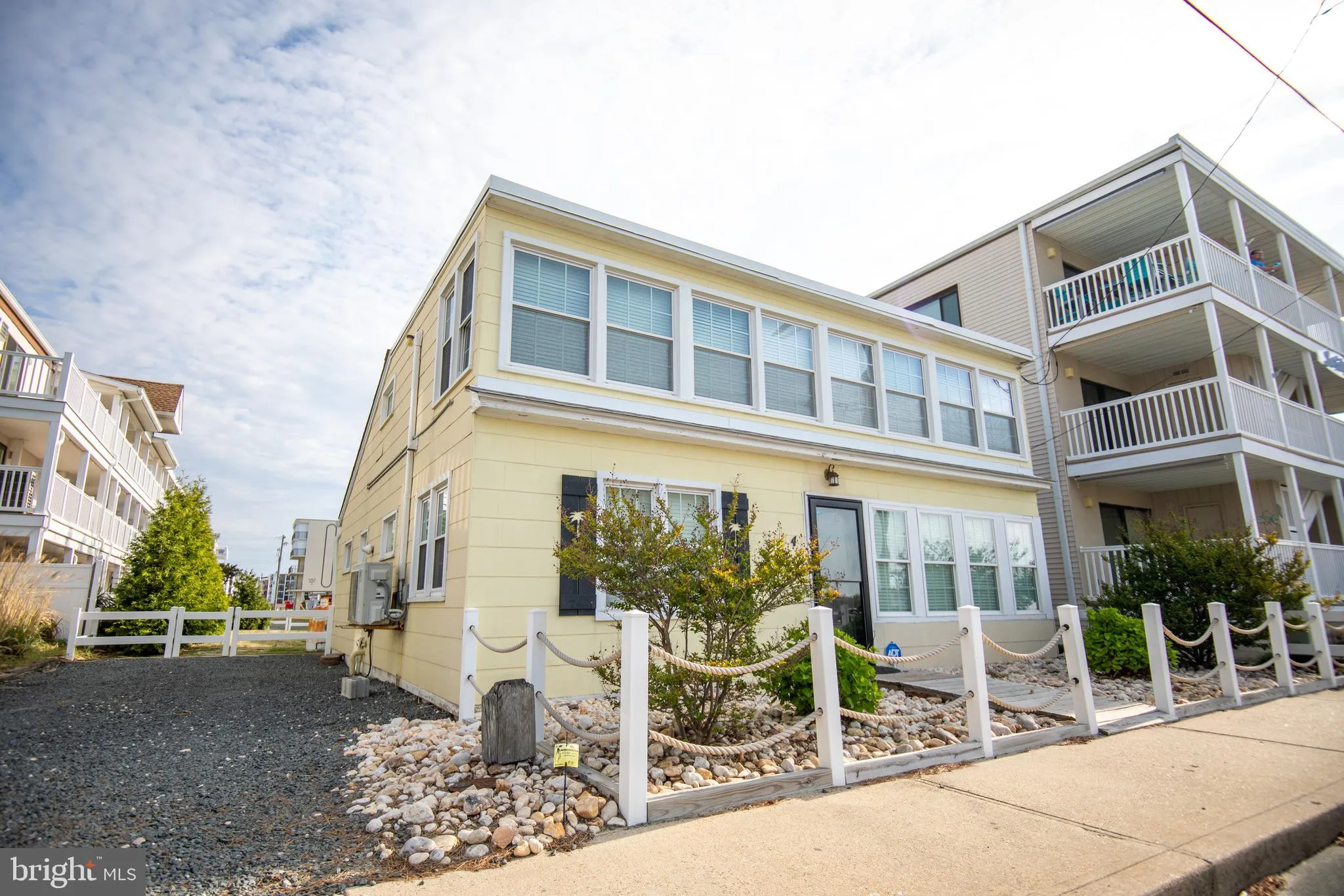 Ocean City, Maryland 21842, United States, 3 Bedrooms Bedrooms, ,2 BathroomsBathrooms,Residential,Contingent,121499