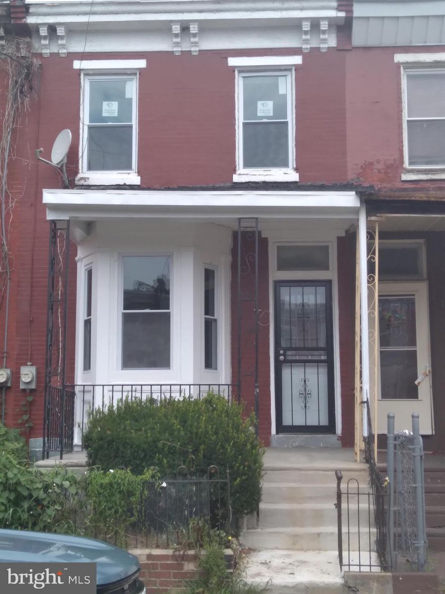 Beautifully rehabbed multi generation family owned property.  New windows, systems and newer roofing.  Custom flooring upgrade,  maintaining original hardwood floors throughout.  Open floor plan offering awesome spacing , living room, dining/office area, kitchen , bathroom, private backyard , front porch on 1st floor and generously sized 3 bedrooms  with bath and deck on 2nd floor. Cement flooring in full sized unfinished basement.
Great Location near shopping,  Rte 76,  mins from Center  City,  
Schedule appointment for EZ go and show.  All complete offers will be considered.