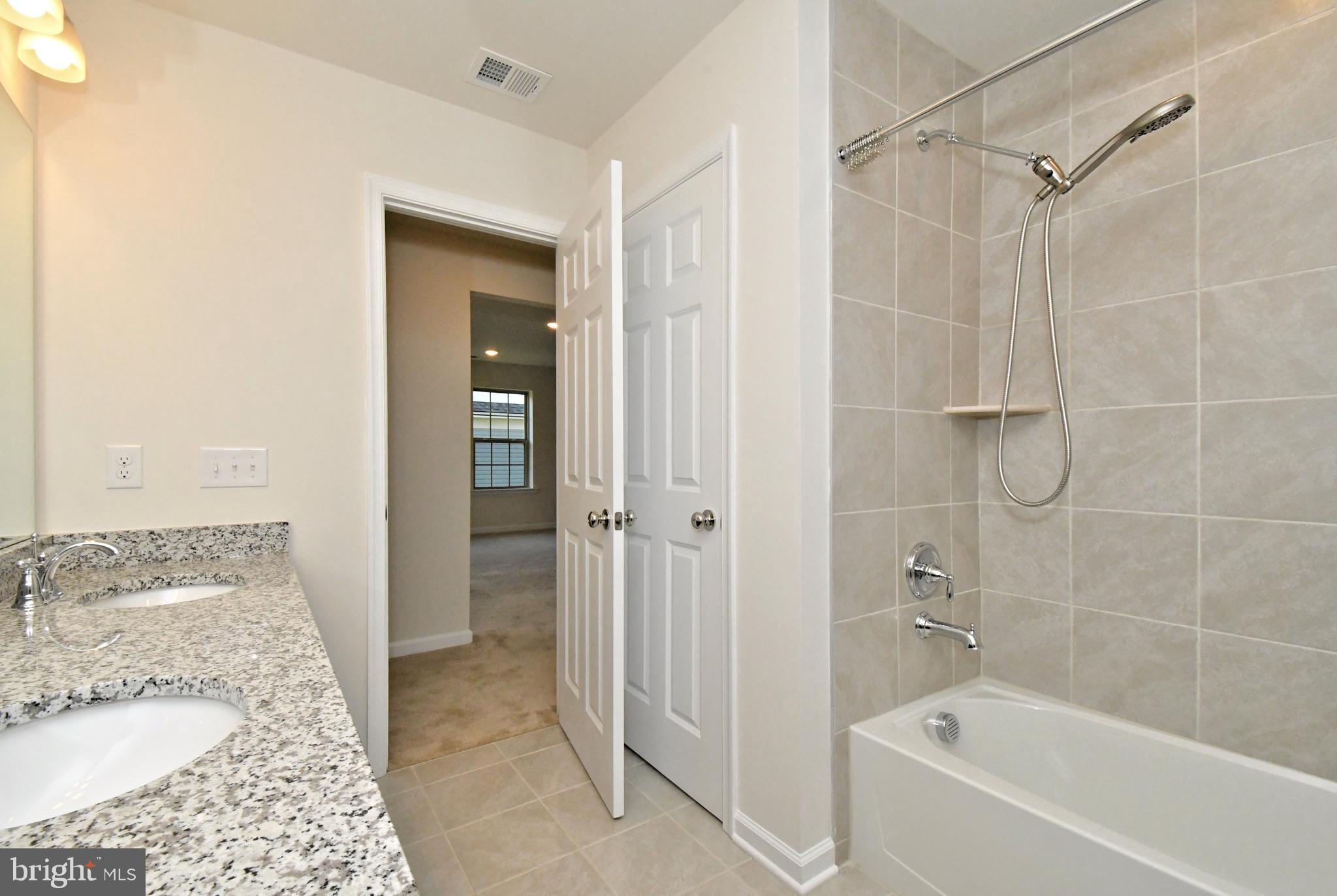 GWYNEDD PARK - Residential