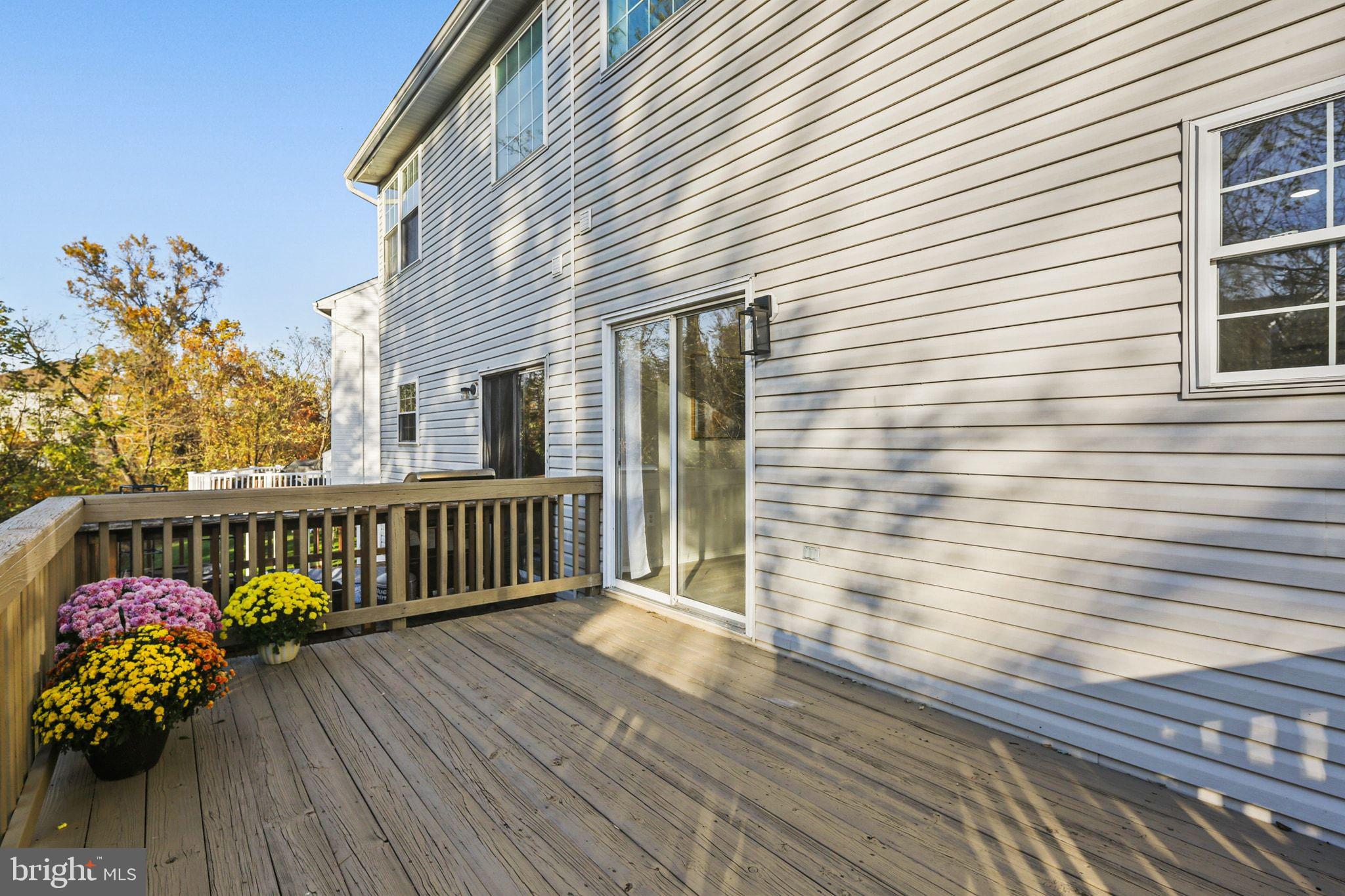 MDG CORPORATE CENTER - Residential