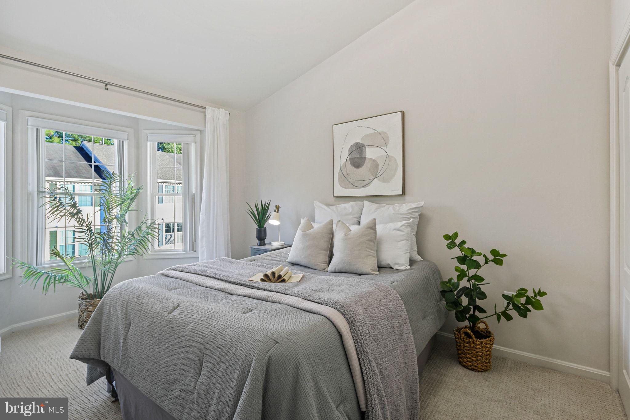 MDG CORPORATE CENTER - Residential