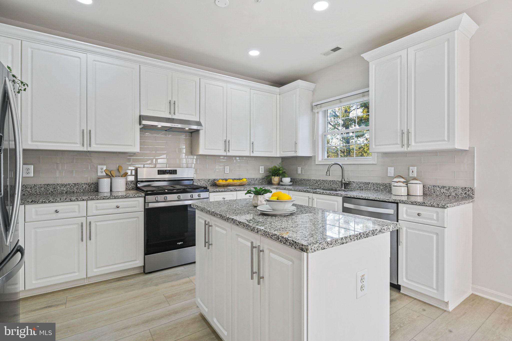 MDG CORPORATE CENTER - Residential