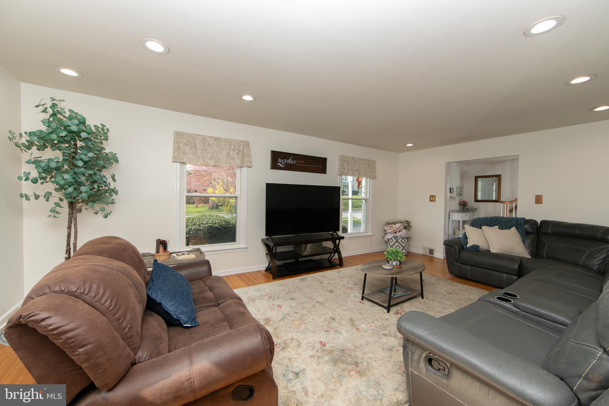 ROLLING GREEN - Residential