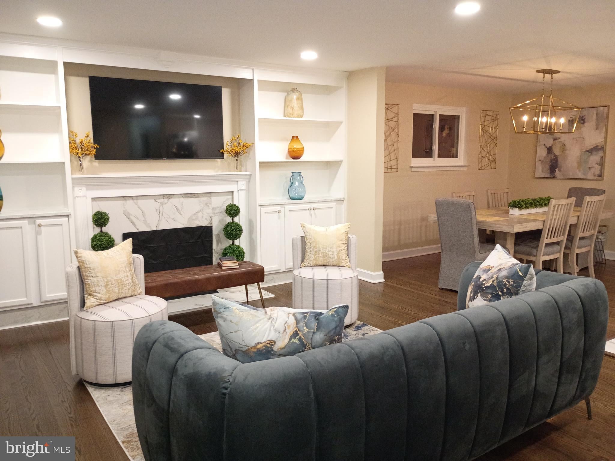 6009 RUNNYMEADE