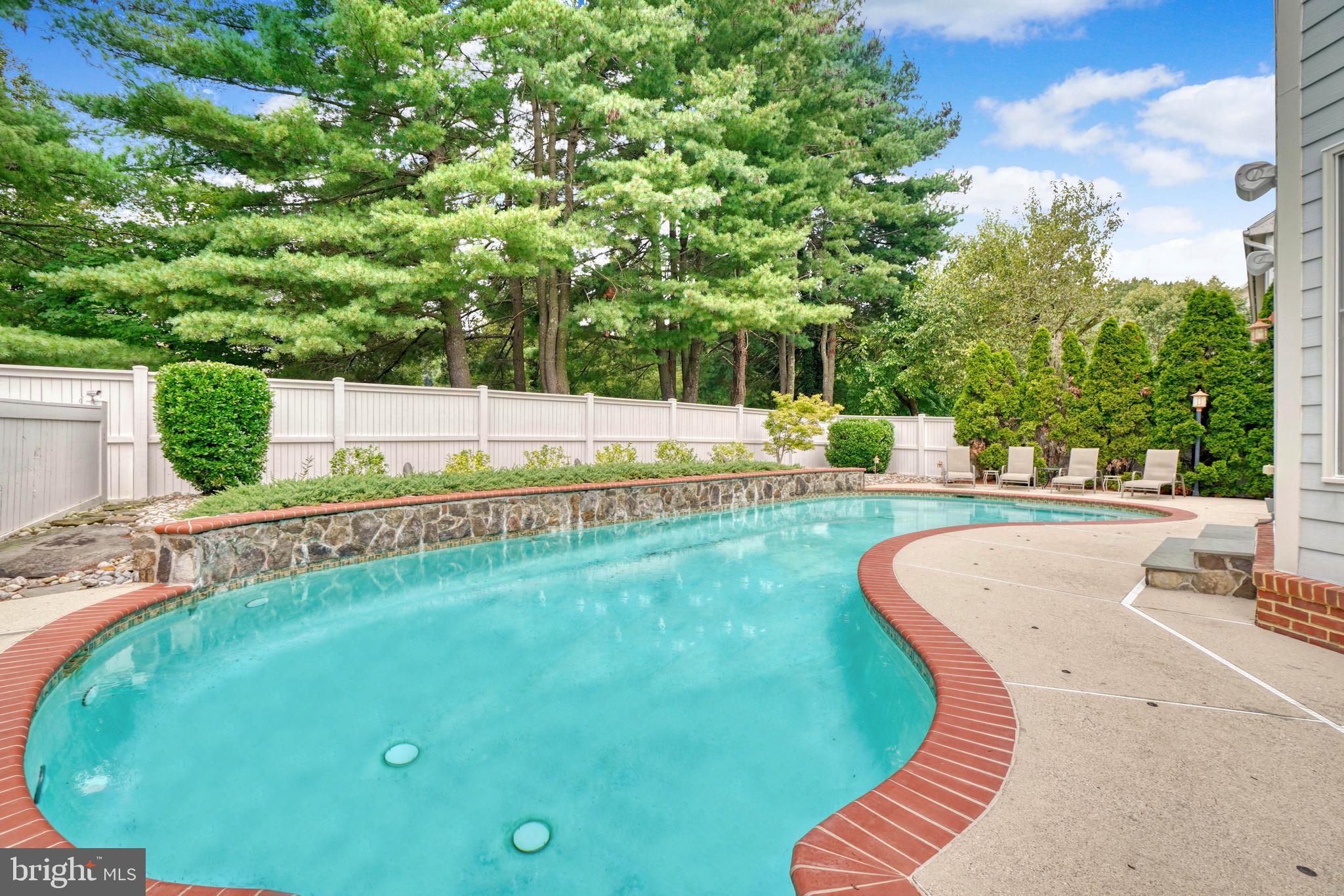 KINGSPORT - Residential