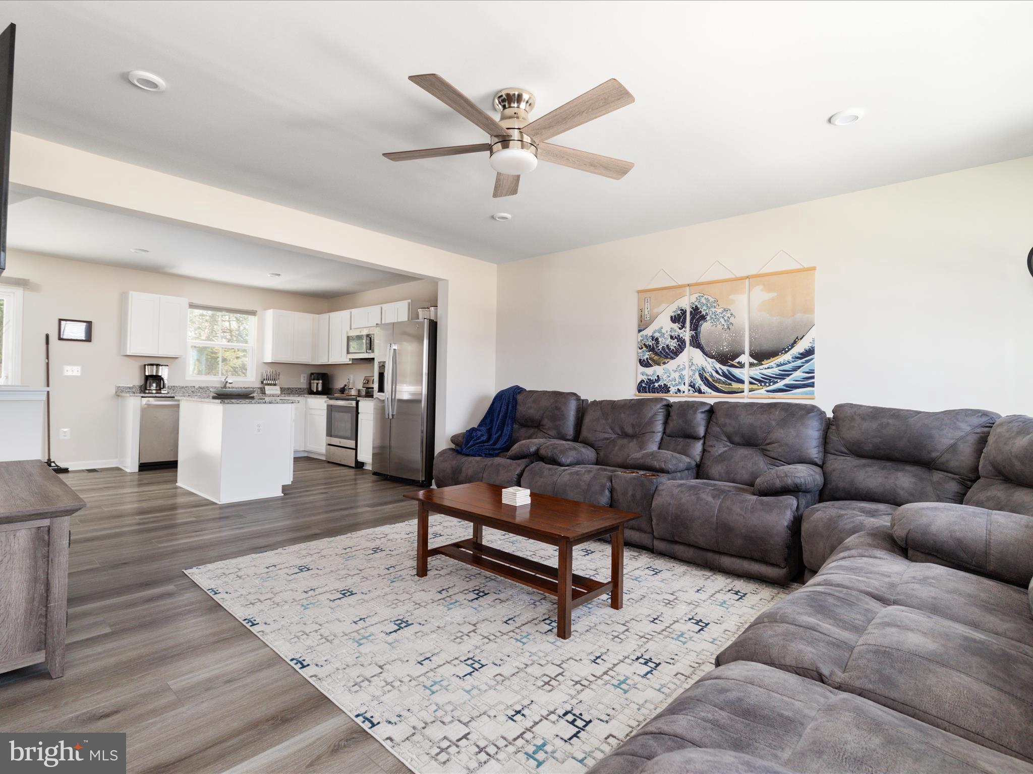 153 KENSINGTON CIRCLE