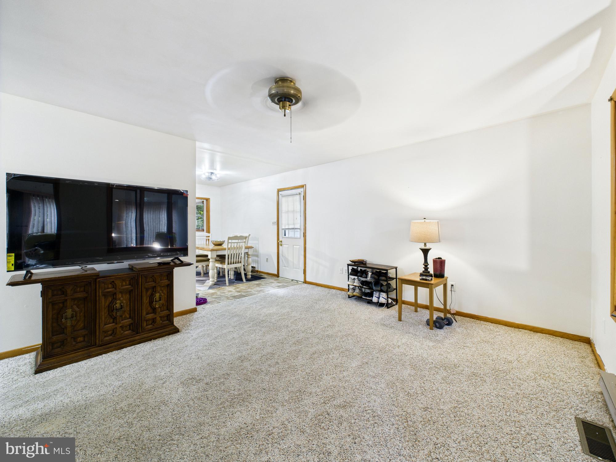 ANGOLA BY THE BAY - Residential