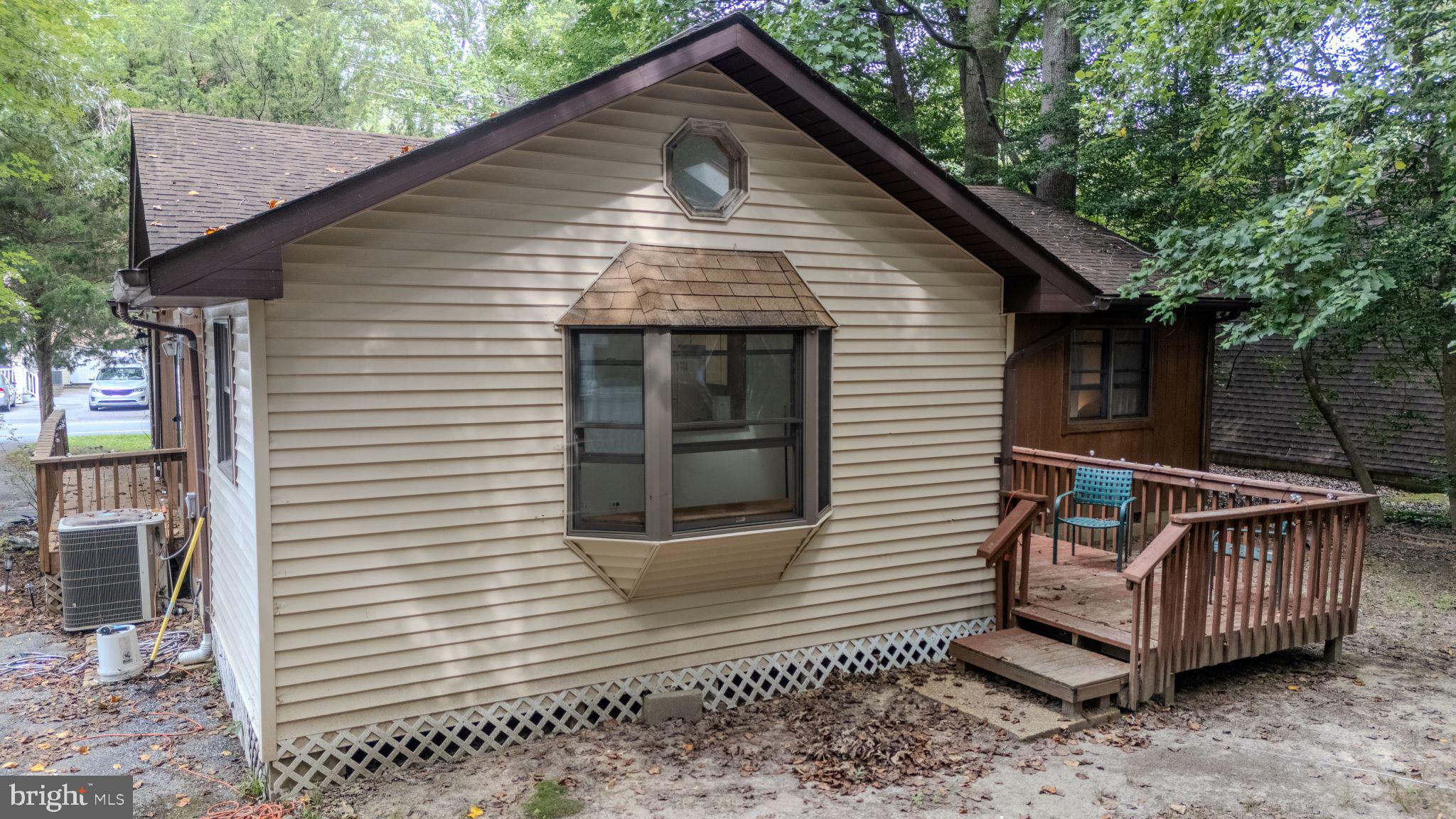 ANGOLA BY THE BAY - Residential