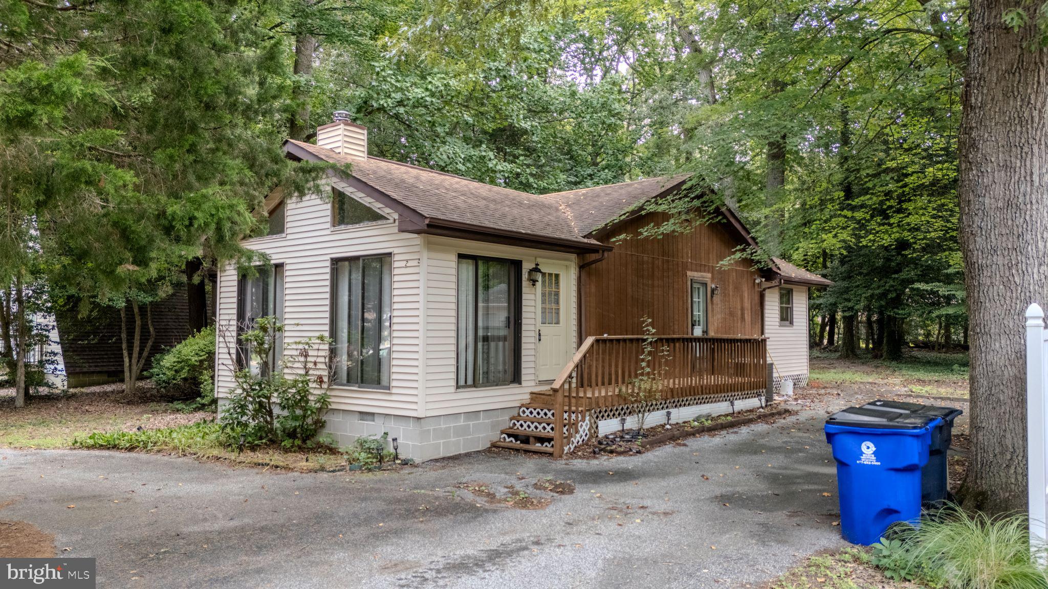 ANGOLA BY THE BAY - Residential