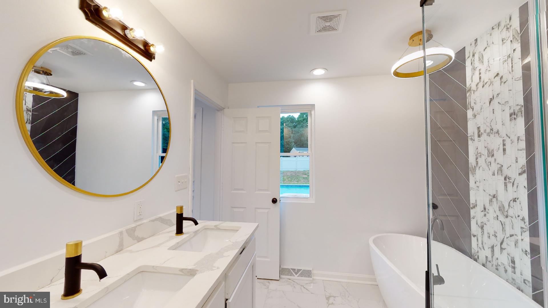 WORTHINGTON - Residential