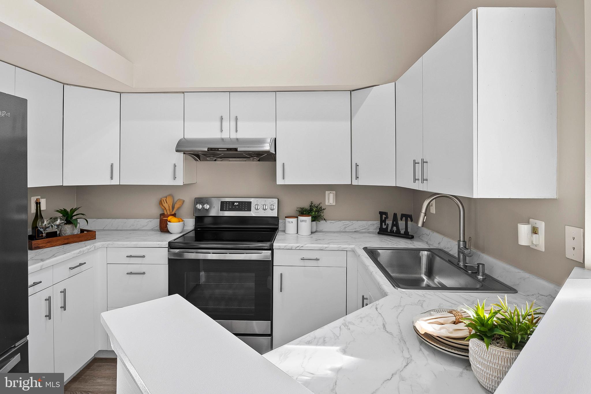 WOODLAND VILLAGE - Residential Lease