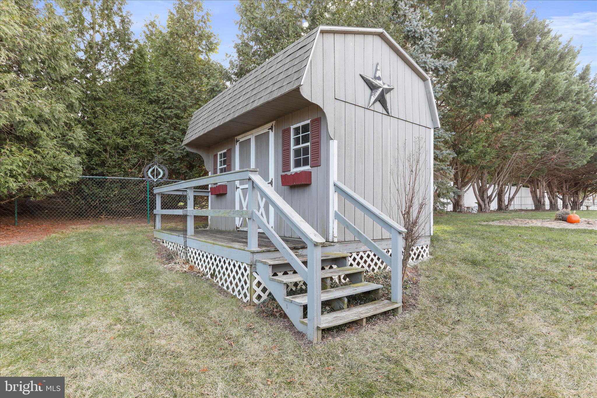 SHADOW CREEK MEADOWS - Residential