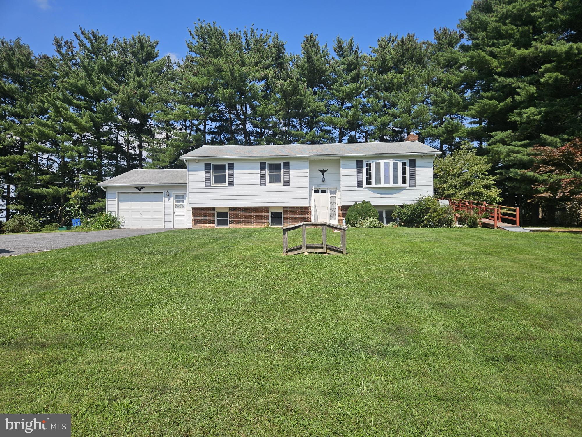 700 OLD LIBERTY ROAD