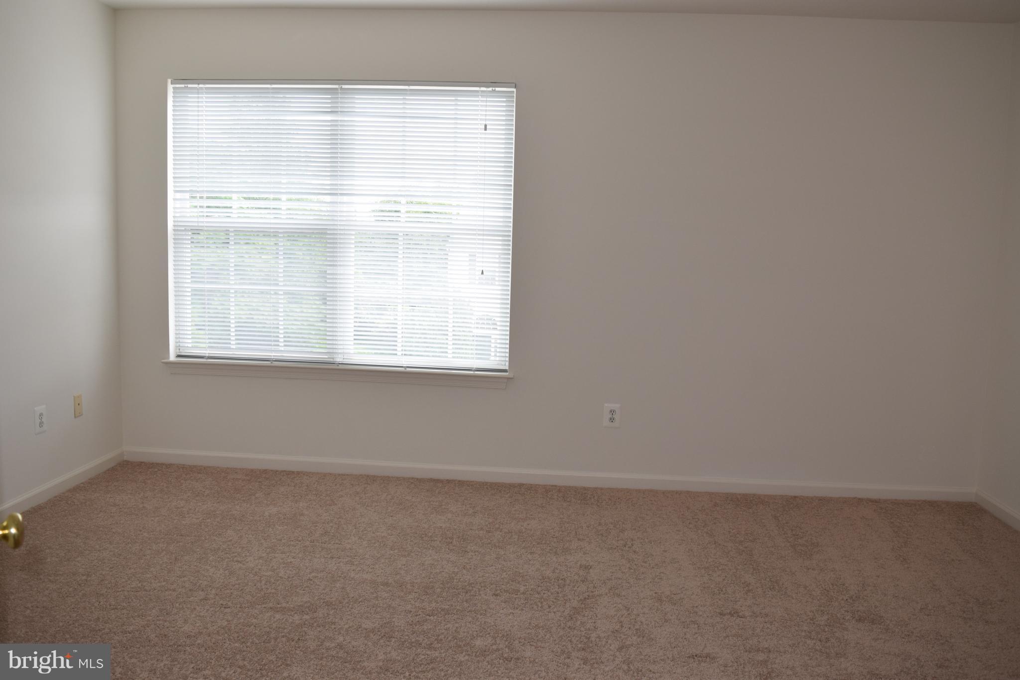 UNIVERISTY CENTER - Residential Lease