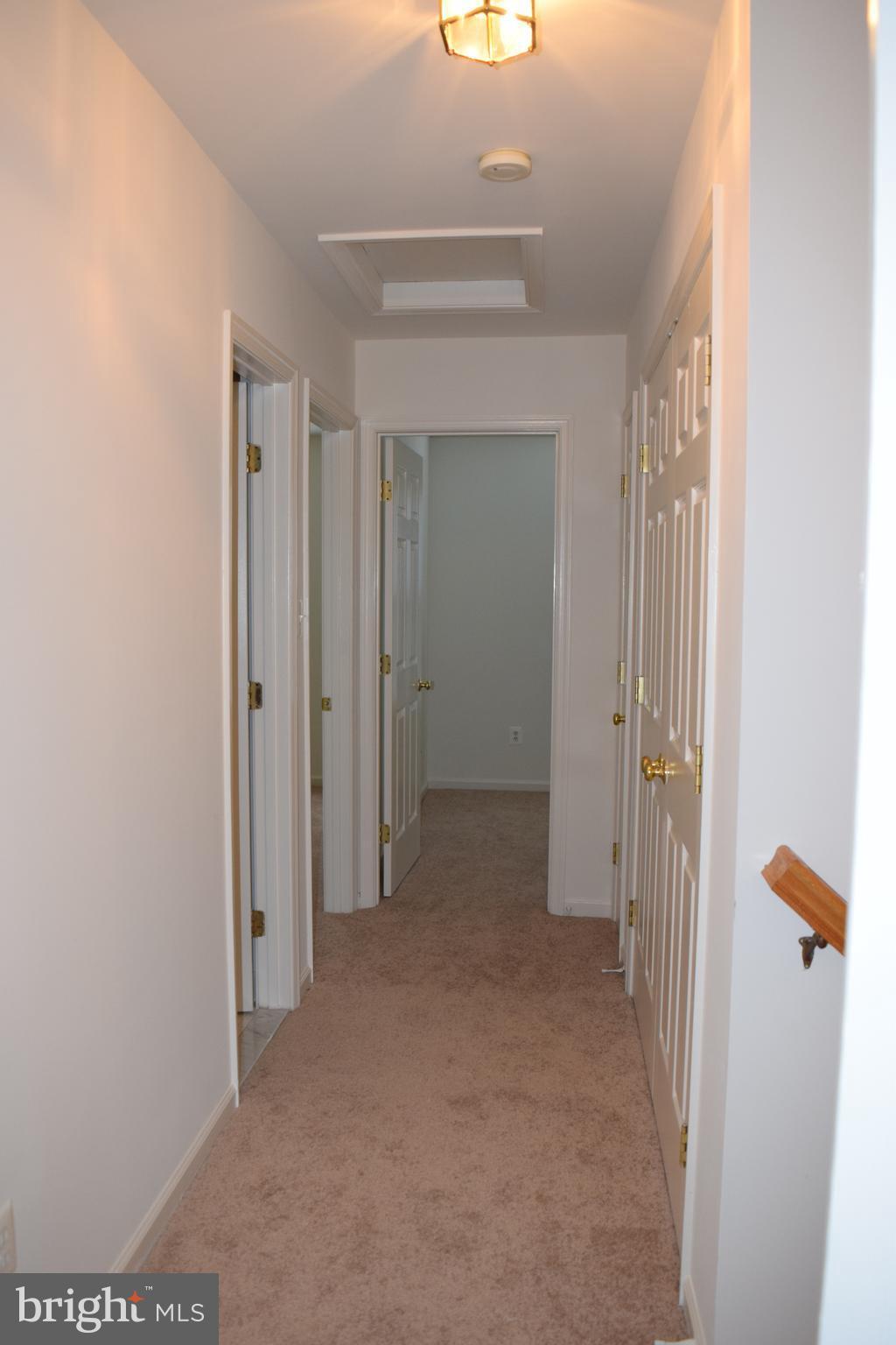 UNIVERISTY CENTER - Residential Lease