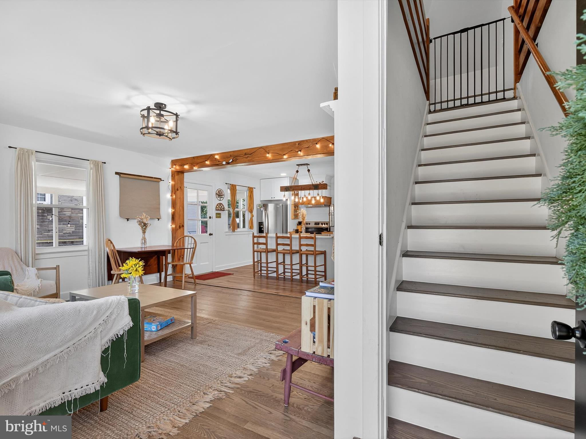 258 HAWTHORNE DRIVE