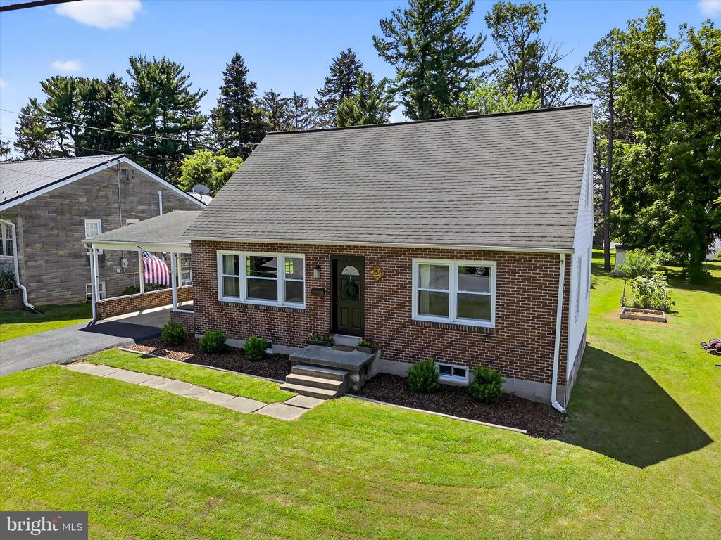 Photo of 258 Hawthorne Drive, LANCASTER, PA 17603 (MLS # PALA2074620)