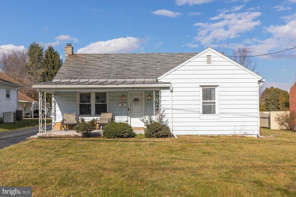 Photo of 50 ROBERT RD, EPHRATA, PA 17522 (MLS # PALA2029504)