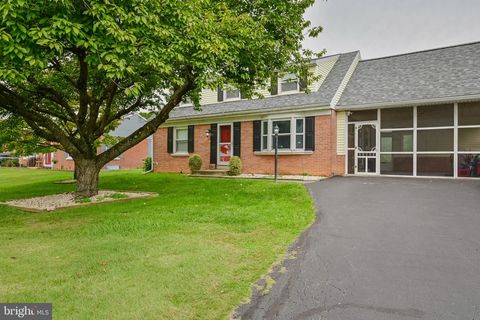 Photo of 2137 Shaaron Drive, LANCASTER, PA 17601 (MLS # PALA2075194)