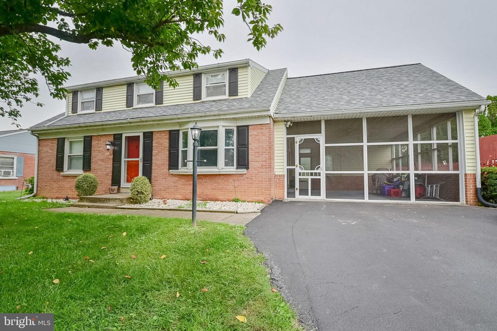 Photo of 2137 Shaaron Drive, LANCASTER, PA 17601 (MLS # PALA2075194)