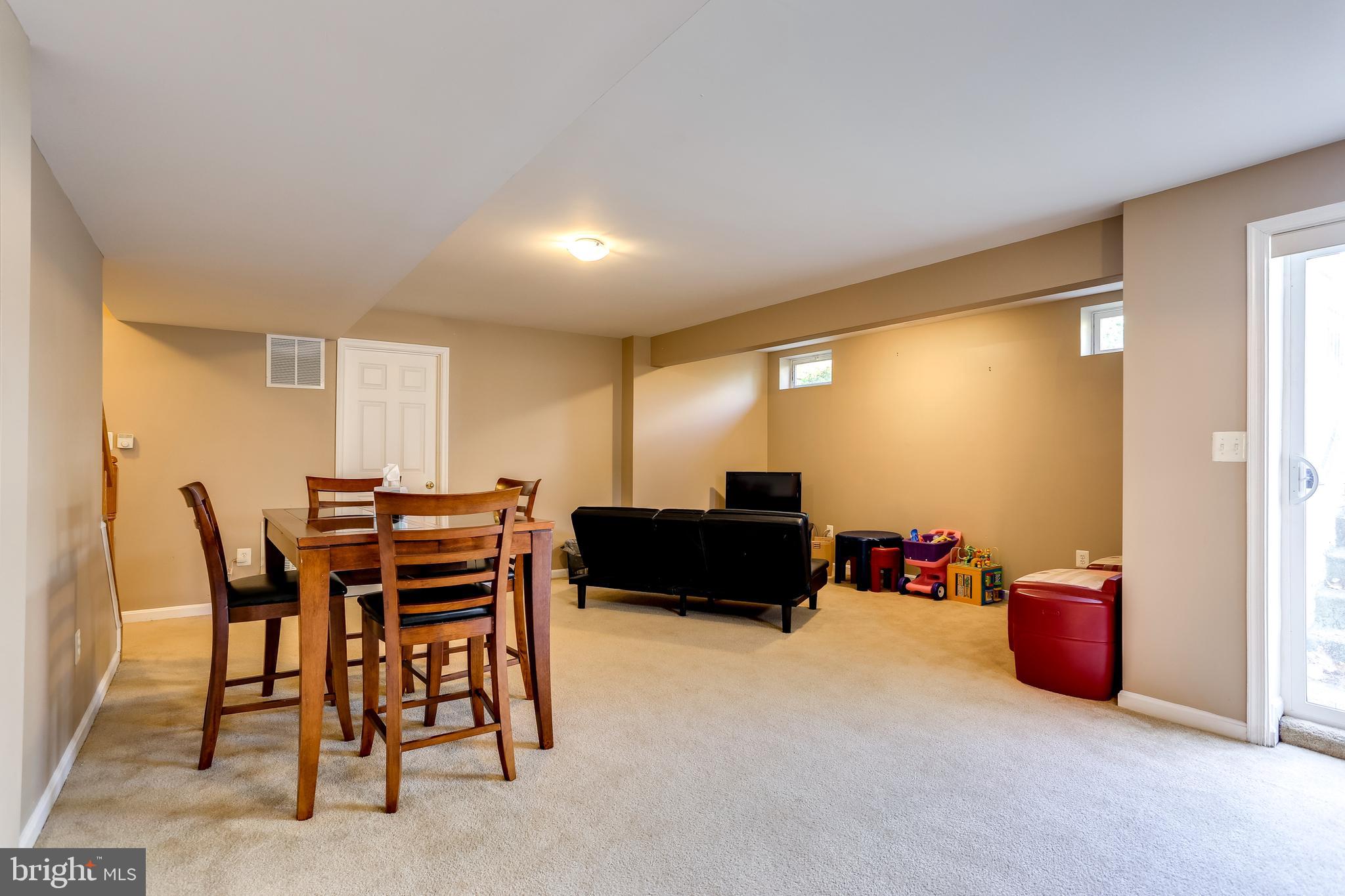 TAYLOR VILLAGE - Residential