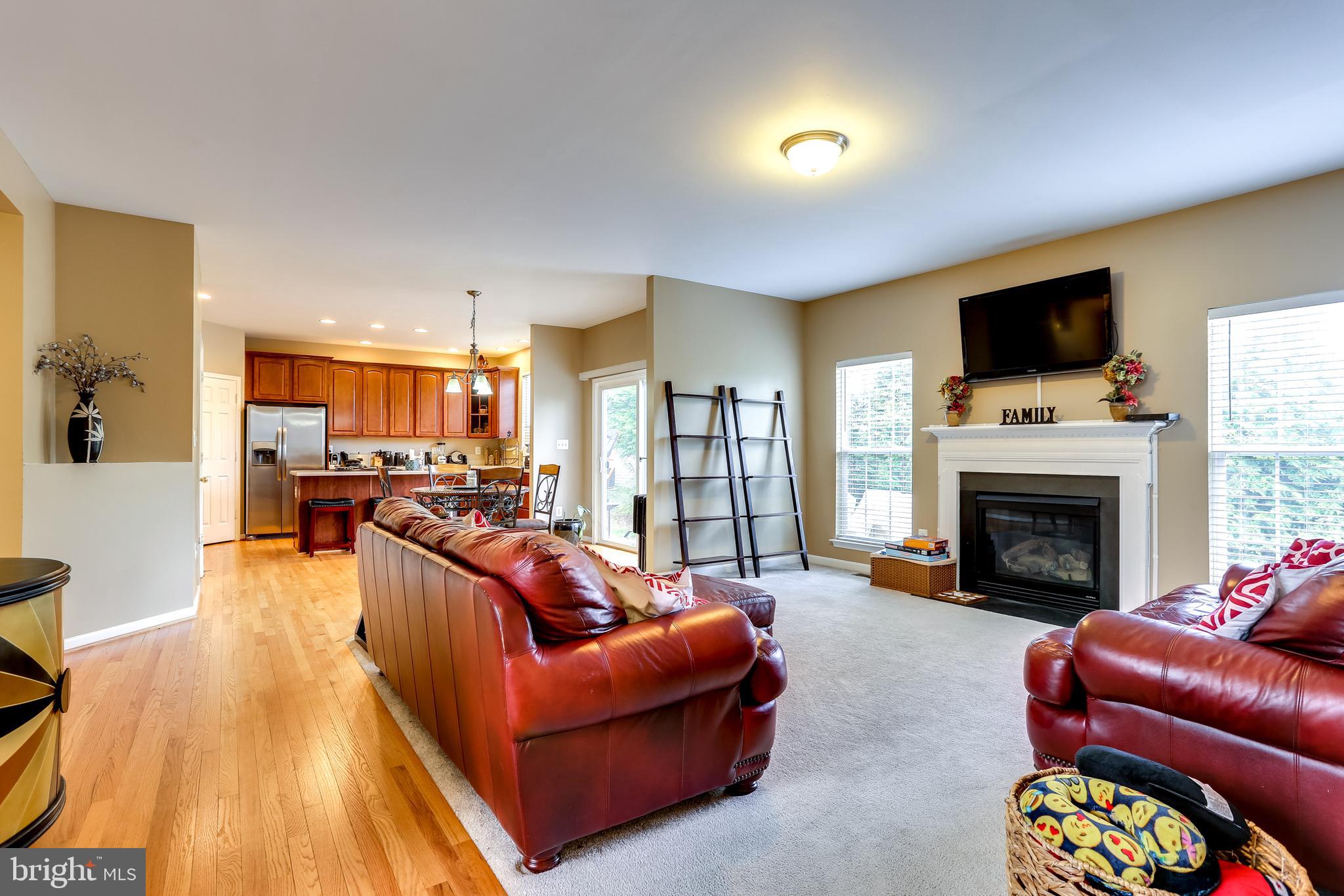 TAYLOR VILLAGE - Residential