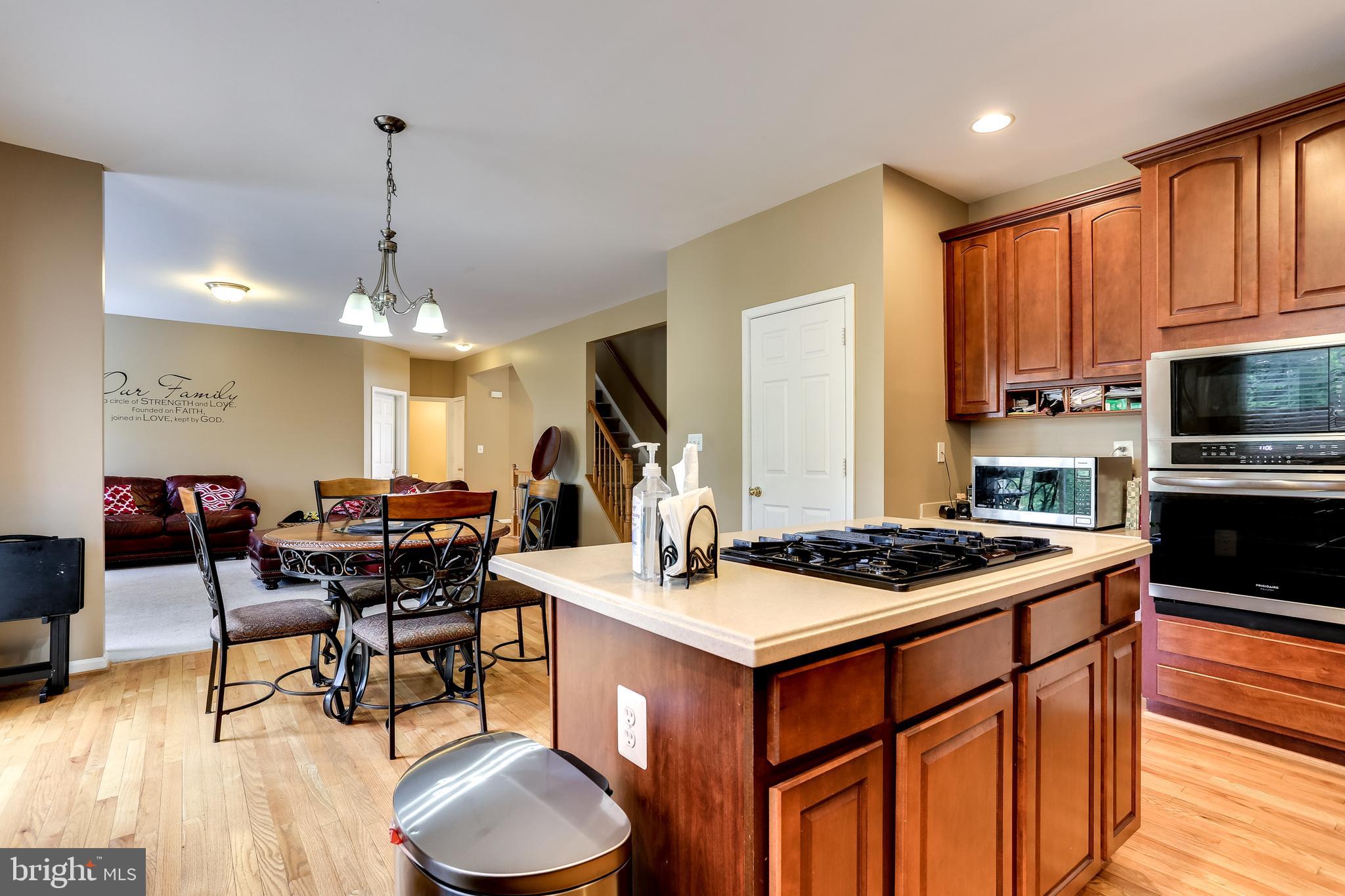 TAYLOR VILLAGE - Residential