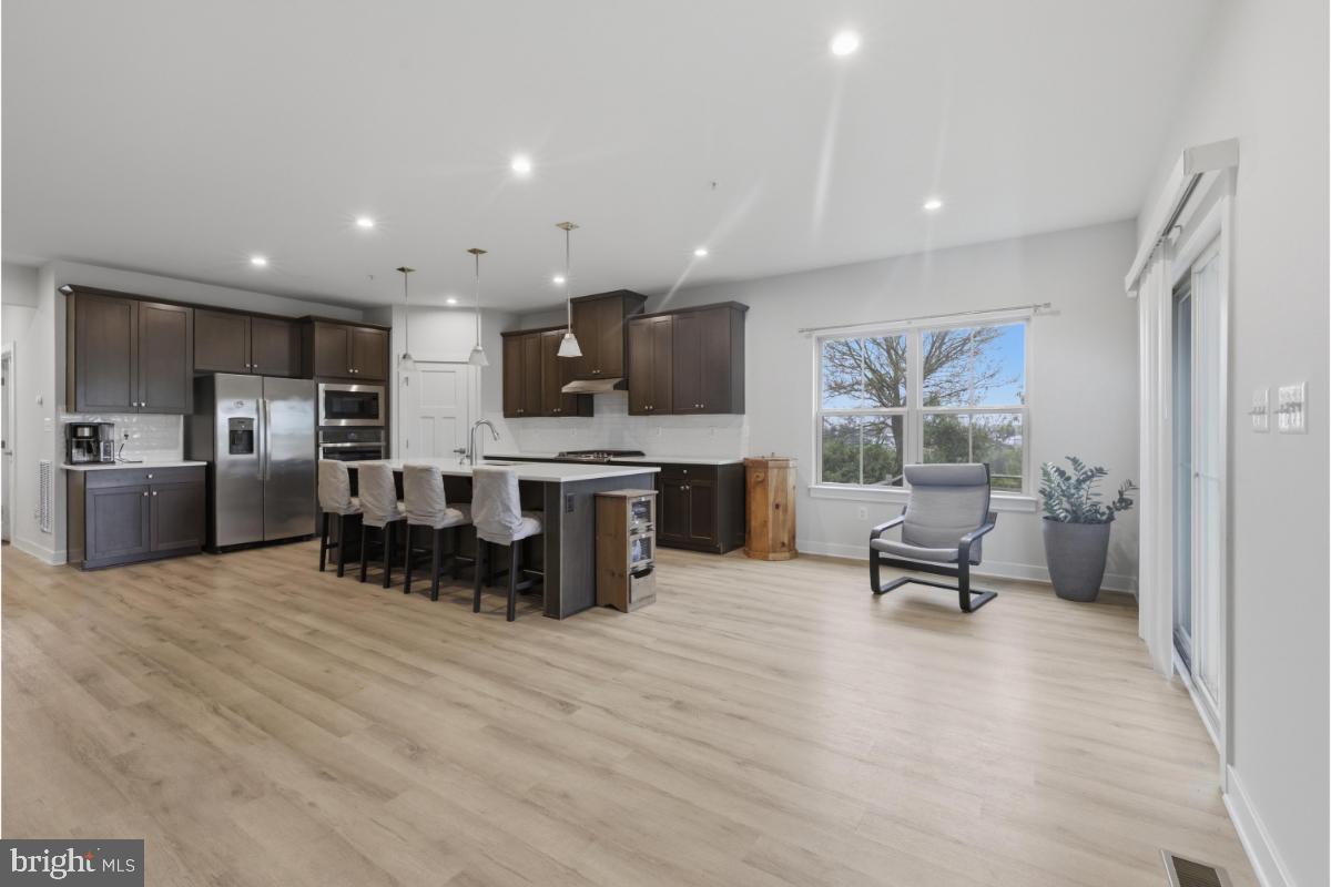 BROOKFIELD - Residential