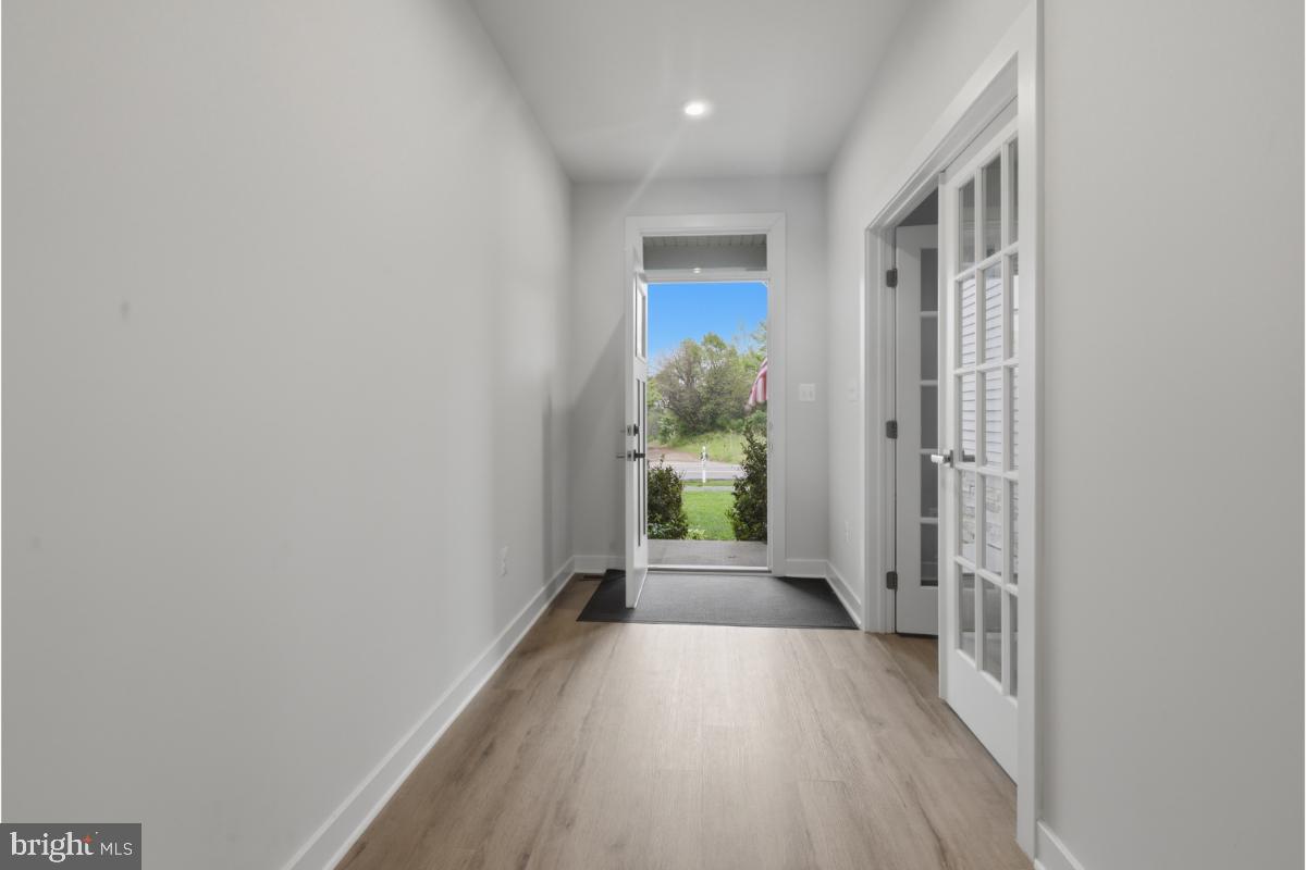 BROOKFIELD - Residential