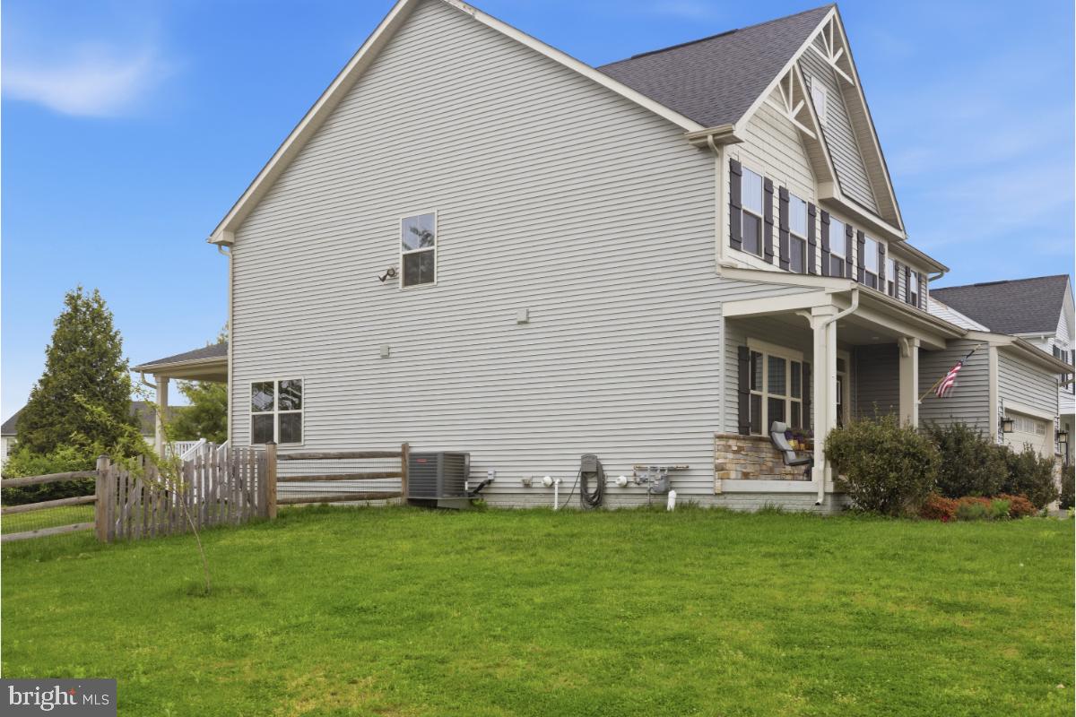 BROOKFIELD - Residential