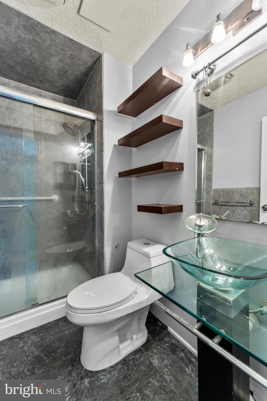 HARBOUR OAKS - Residential