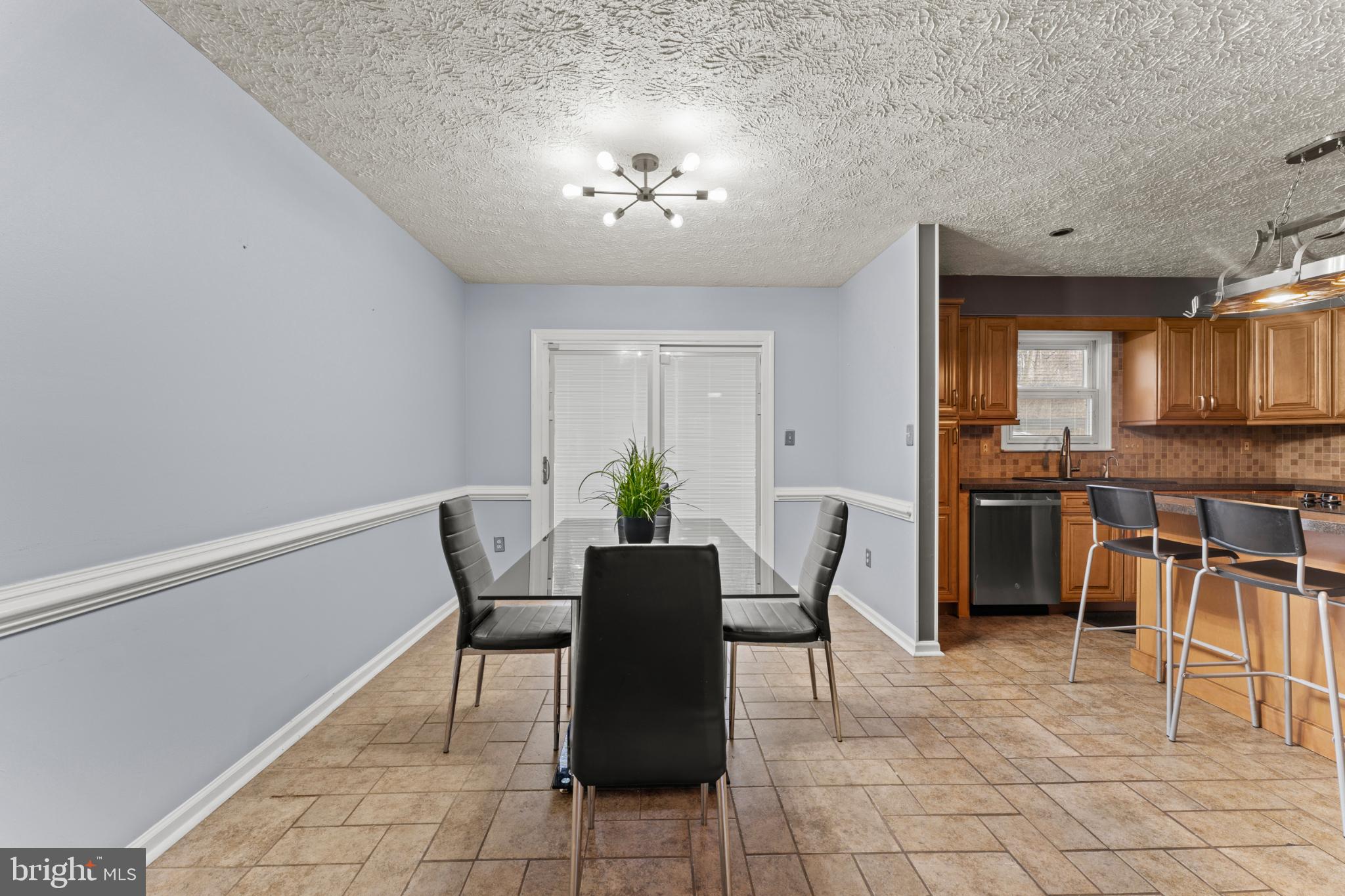 HARBOUR OAKS - Residential